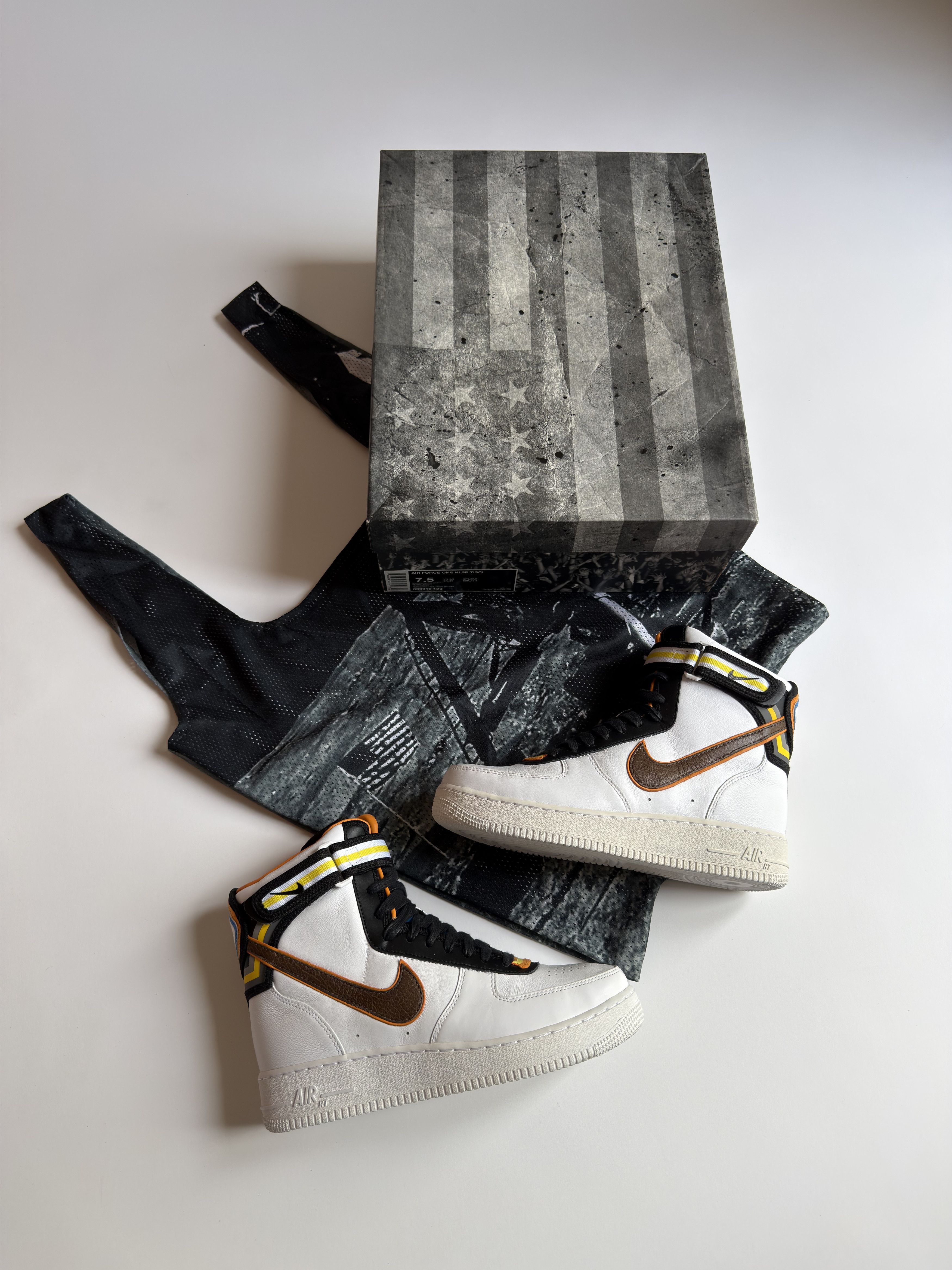 Nike × Riccardo Tisci Nike Air Force 1 x Riccardo Tisci Hi White Size US 7.5 / EU 40-41 - 1 Thumbnail