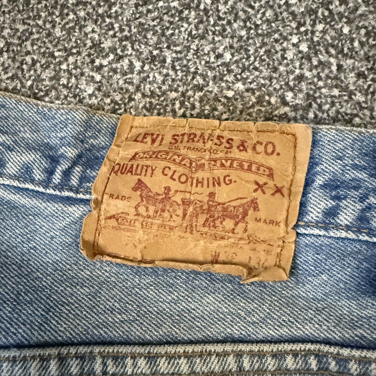 🔥🇺🇸 90s Levis 501 Light Wash Distressed Denim Made in USA