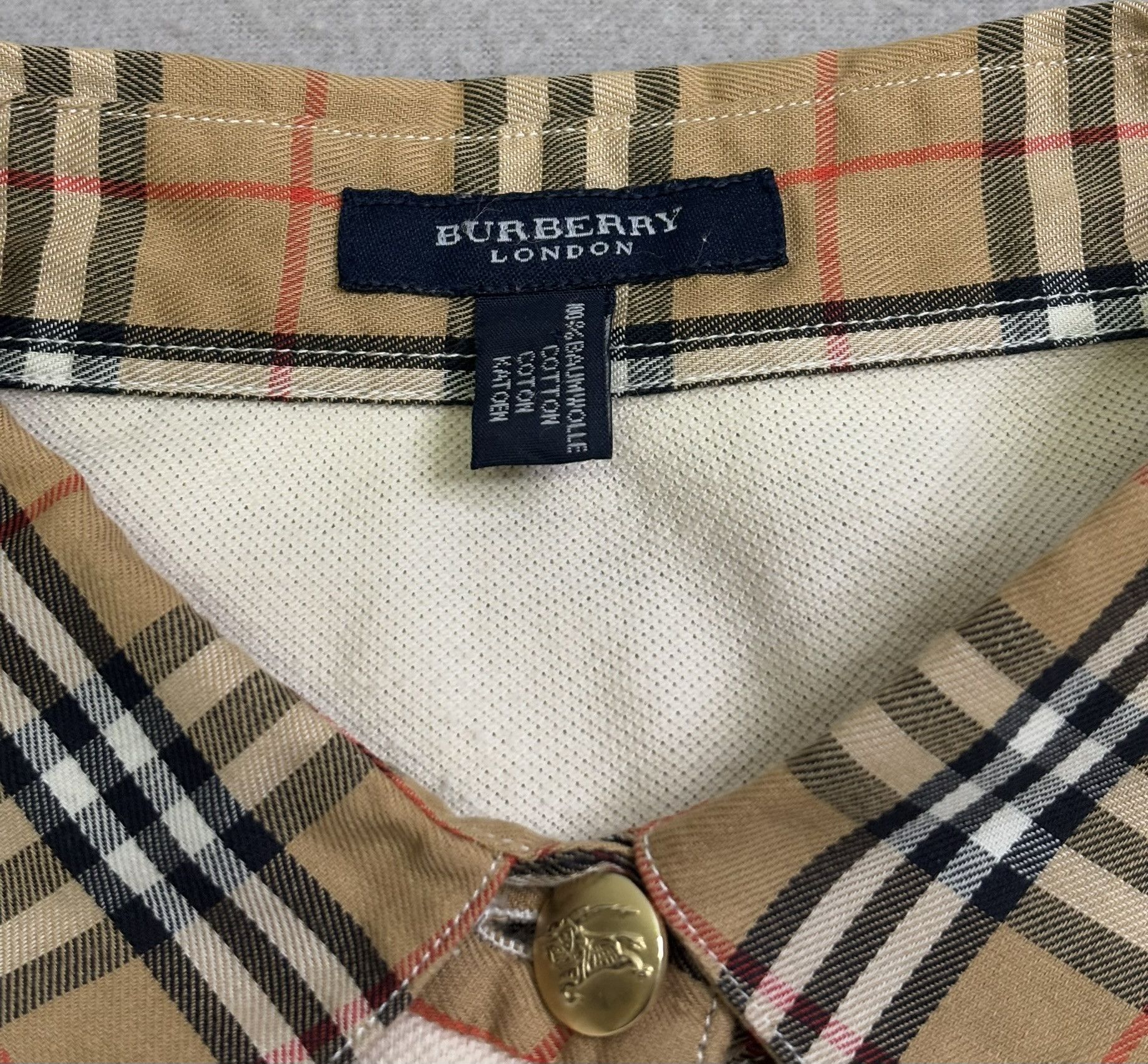 Burberry Burberry vintage Beige polo size L Size US L / EU 52-54 / 3 - 13 Thumbnail