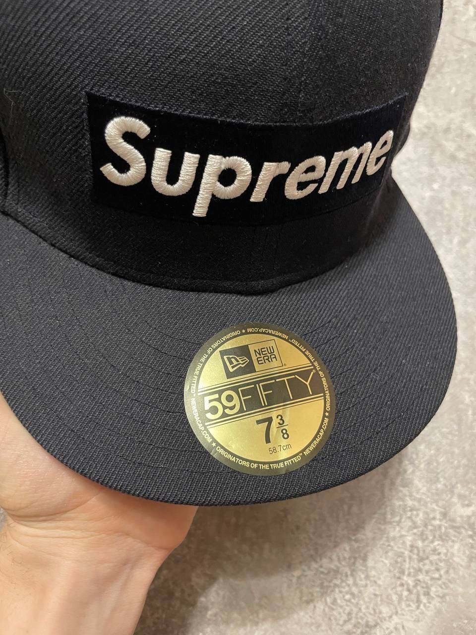 Hypebeast × Supreme Supreme New Era Box Logo World Famous Flags SnapBack Cap Size ONE SIZE - 3 Thumbnail
