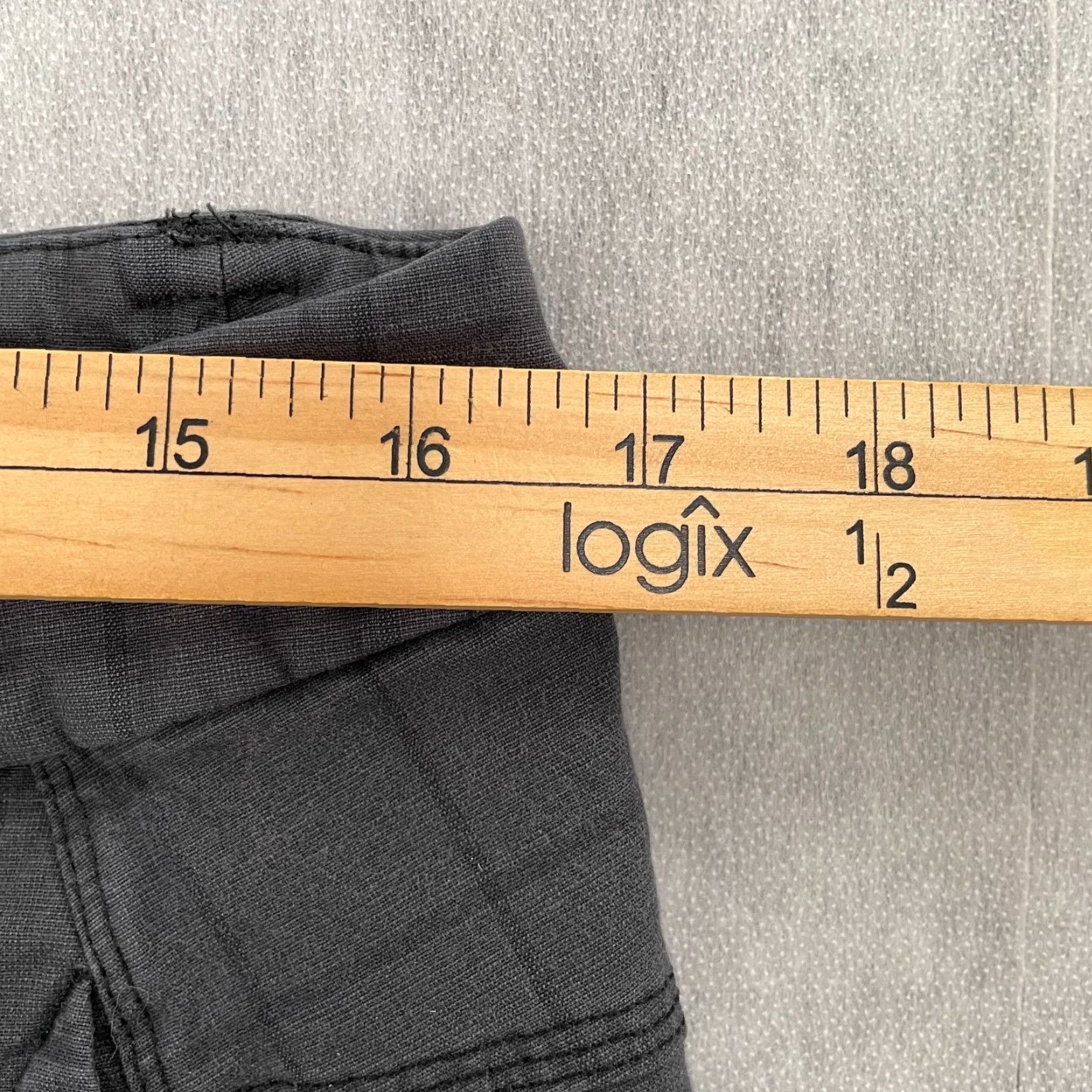 Lululemon VINTAGE Lululemon Shorts Adult 36 Gray Windowpane Pattern Chino Logo Pockets Mens Size US 36 / EU 52 - 7 Thumbnail