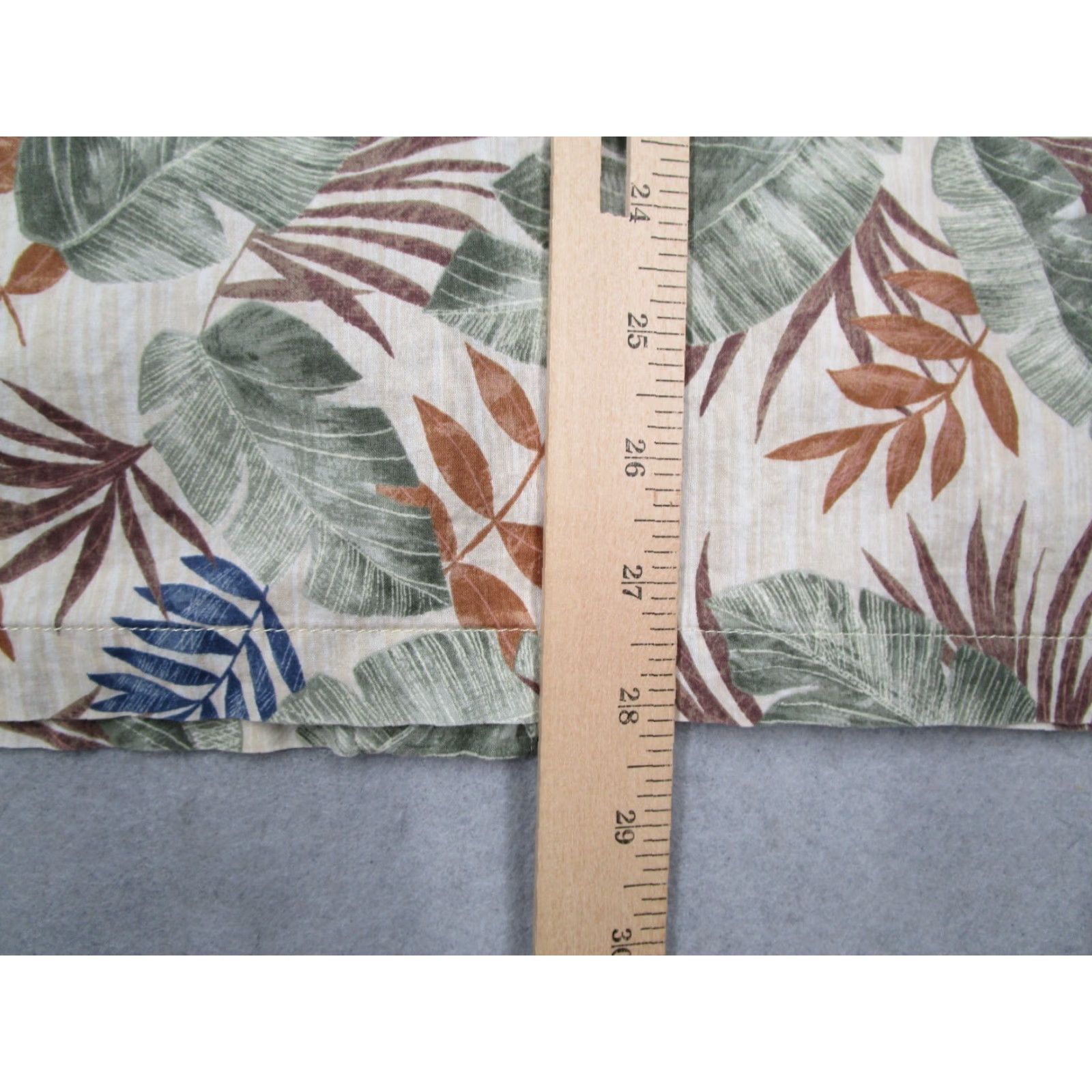 Tori Richard VINTAGE Tori Richard Shirt Mens Beige Floral Short Sleeve Button-Up Hawaiian Cotton Lawn USA Size US M / EU 48-50 / 2 - 7 Thumbnail