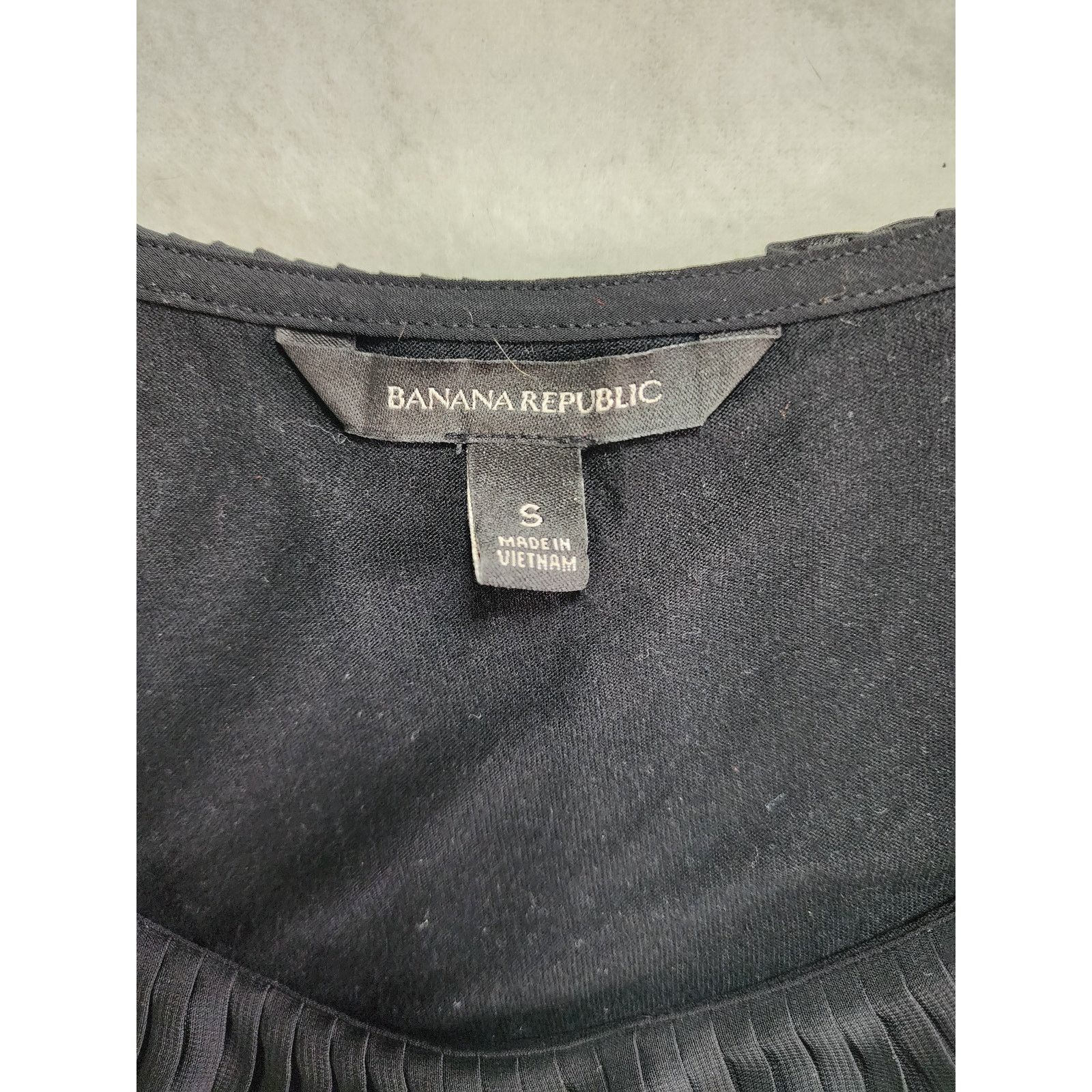 Banana Republic Banana Republic Sleeveless Pleated Ruffle Top Small Size S / US 4 / IT 40 - 4 Thumbnail