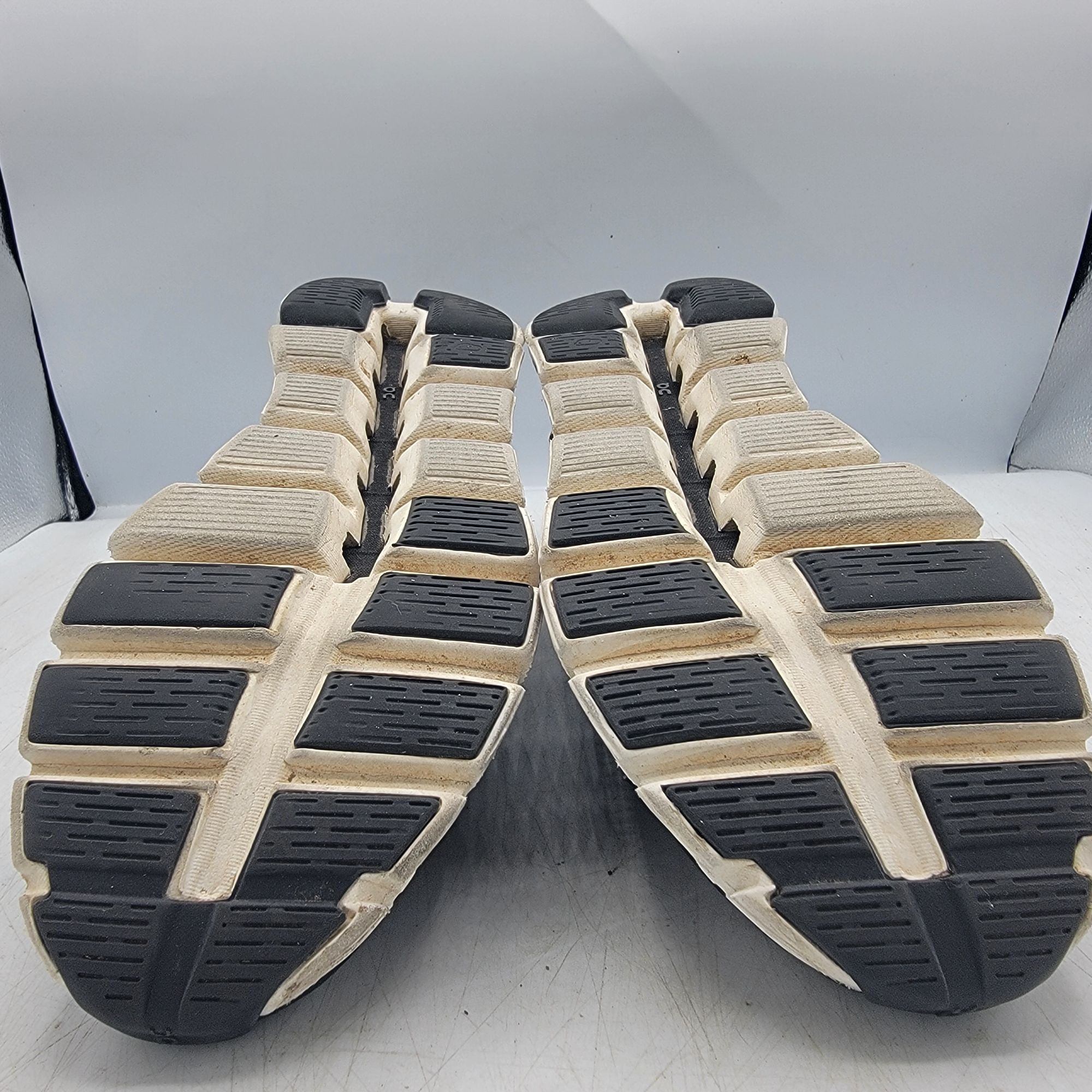 On On Cloud 5 Womens 8 Black Shoes Athletic Outdoors Walking Li Size US 8 / IT 38 - 11 Thumbnail