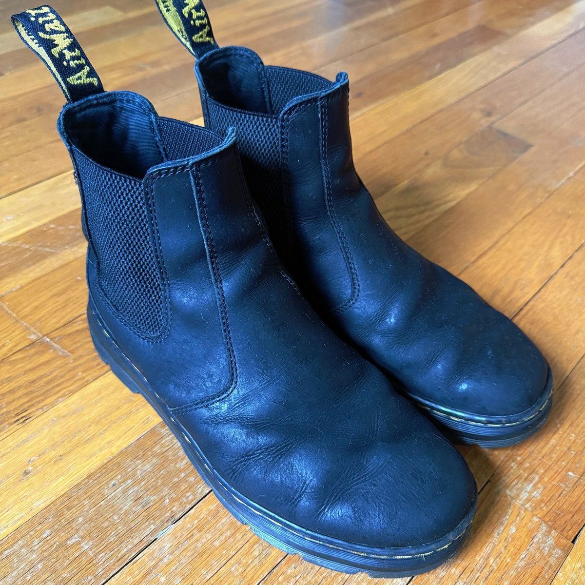 Dr. Martens Dr. Martens Embury Chelsea Boots Size US 9 / EU 42 - 1 Thumbnail