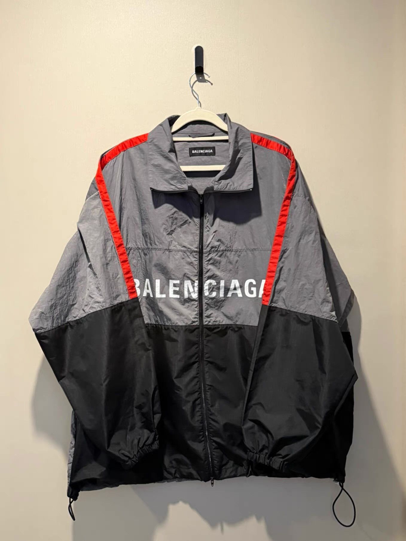 Balenciaga Balenciaga Logo Print Zip-Up High Neck LongSleeveJacket Ｑ20 Size US S / EU 44-46 / 1 - 2 Thumbnail