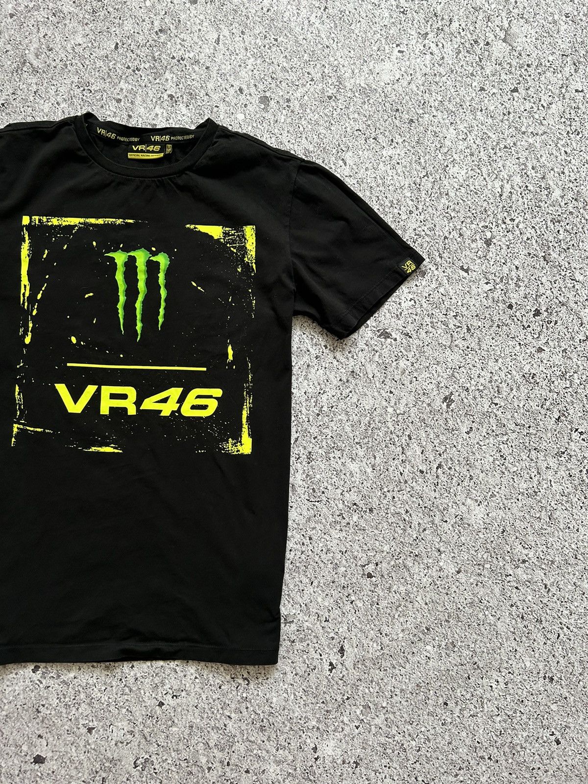 Vintage Vintage Valentino Rossi VR 46 MONSTER ENERGY T-shirt Size US M / EU 48-50 / 2 - 4 Thumbnail