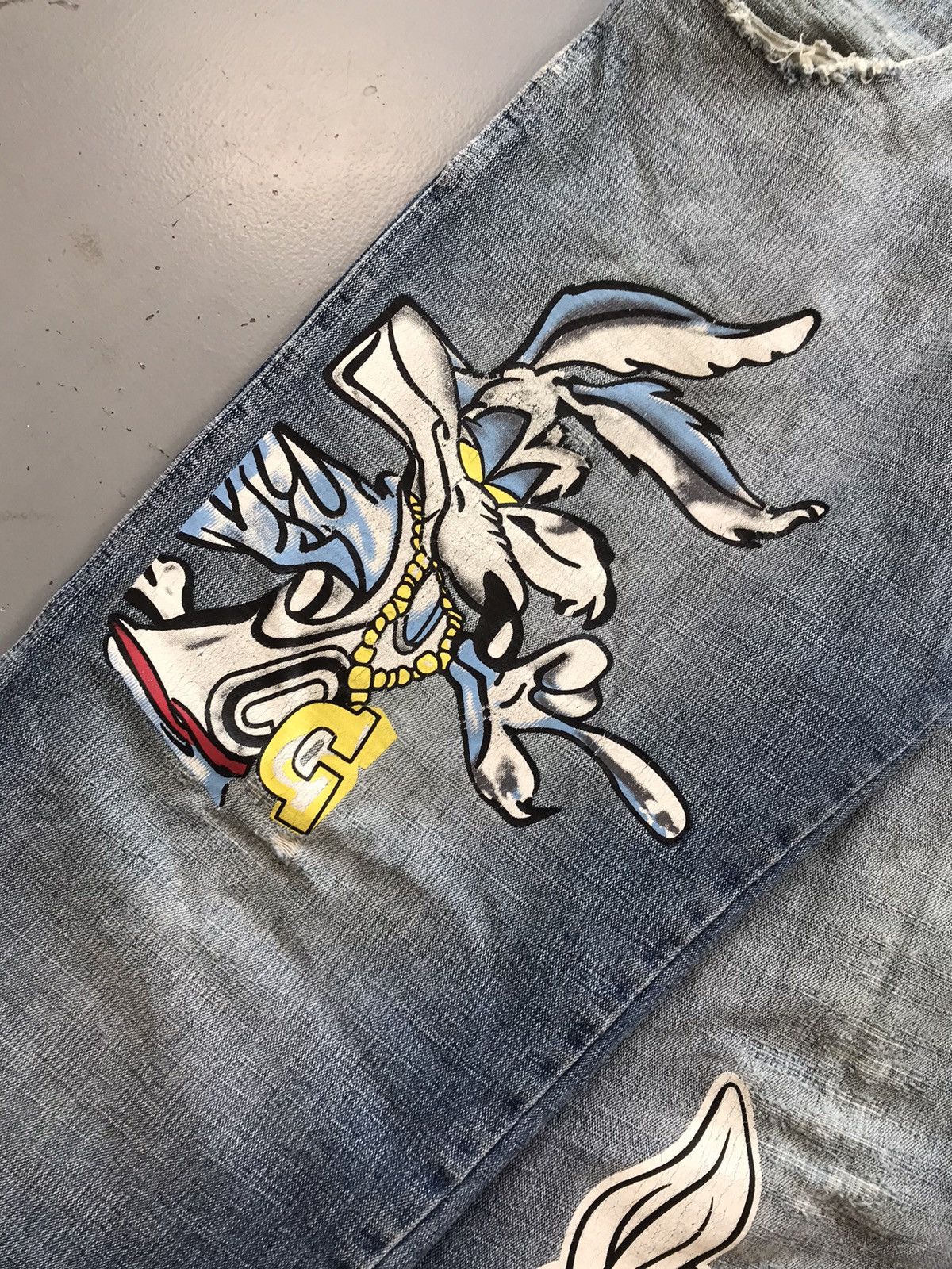 Vintage Vintage LOT29 bunny 🐰 printed distressed denim Size US 32 / EU 48 - 5 Thumbnail