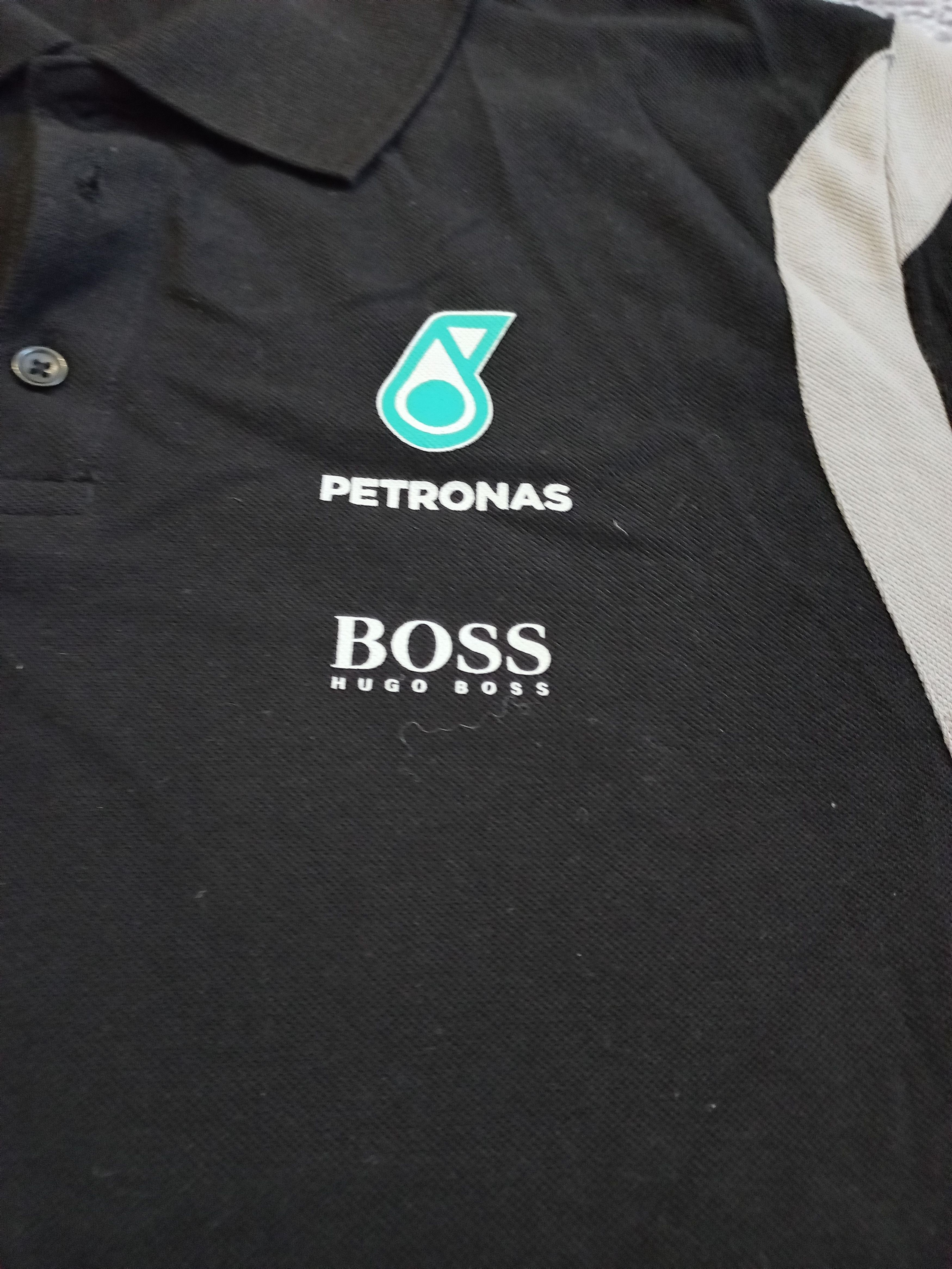 Hugo Boss × Mercedes-Benz × Vintage Petronas Mercedes-Benz Racing team hugo boss Size US XL / EU 56 / 4 - 10 Thumbnail