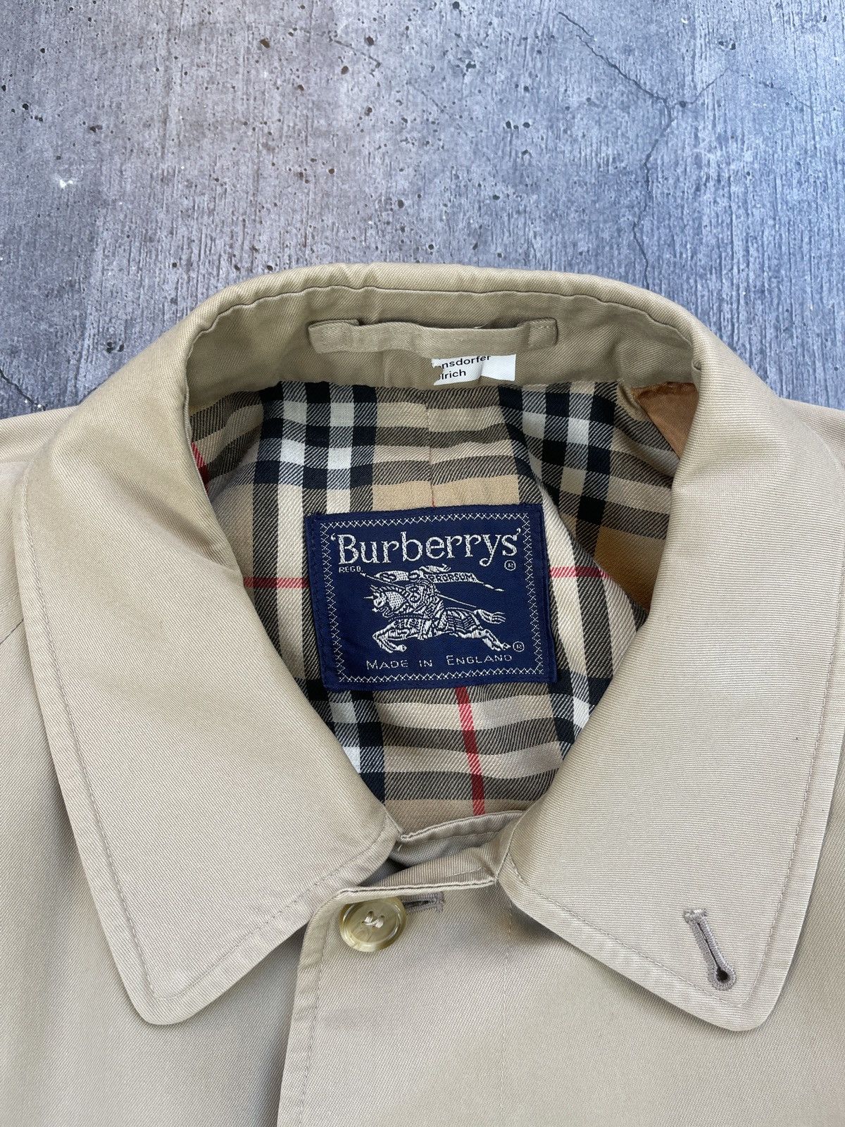 Burberry Vintage Burberry Trench Coat 90s Nova Check Beige Belted Size US L / EU 52-54 / 3 - 7 Thumbnail
