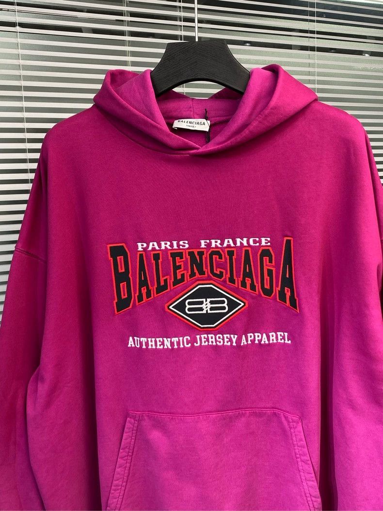 Balenciaga Balenciaga Pink Hoodie with Batman Logo-2506 Size US M / EU 48-50 / 2 - 7 Thumbnail
