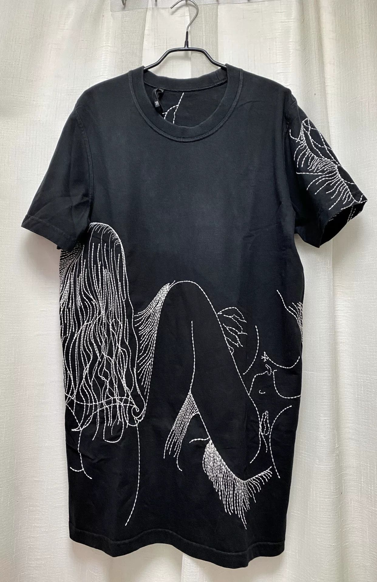 Boris Bidjan Saberi Boris Bidjan Saberi Art Embroidery Tee Size US M / EU 48-50 / 2 - 1 Thumbnail