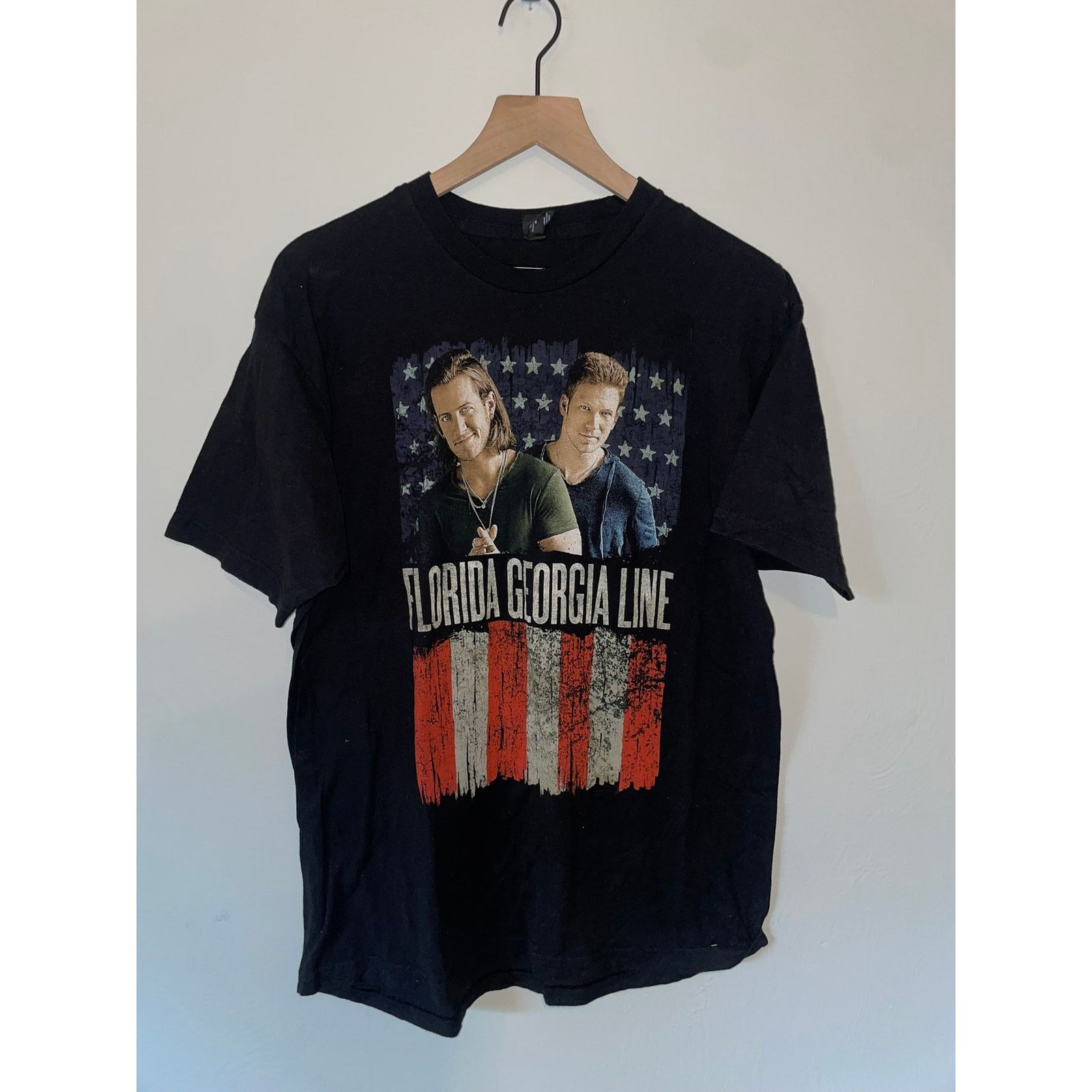 Tultex Florida Georgia Line Shirt This Is How We Roll Tour Tee XL Size US XL / EU 56 / 4 - 1 Thumbnail