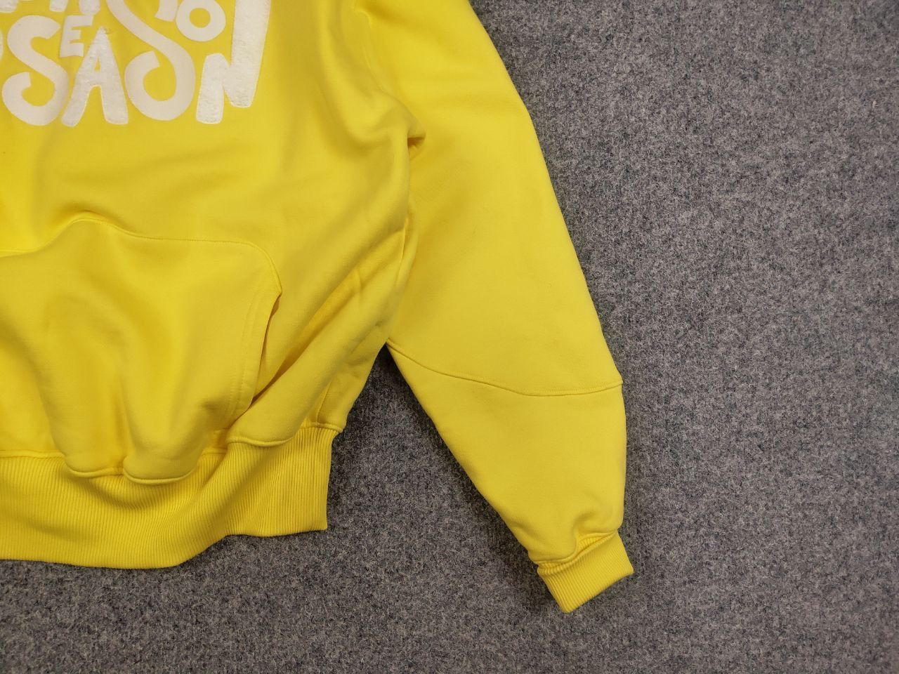 Vintage 6Pm Medina Blues Play Logo Oversized Unisex yellow Hoodie Size US S / EU 44-46 / 1 - 4 Thumbnail