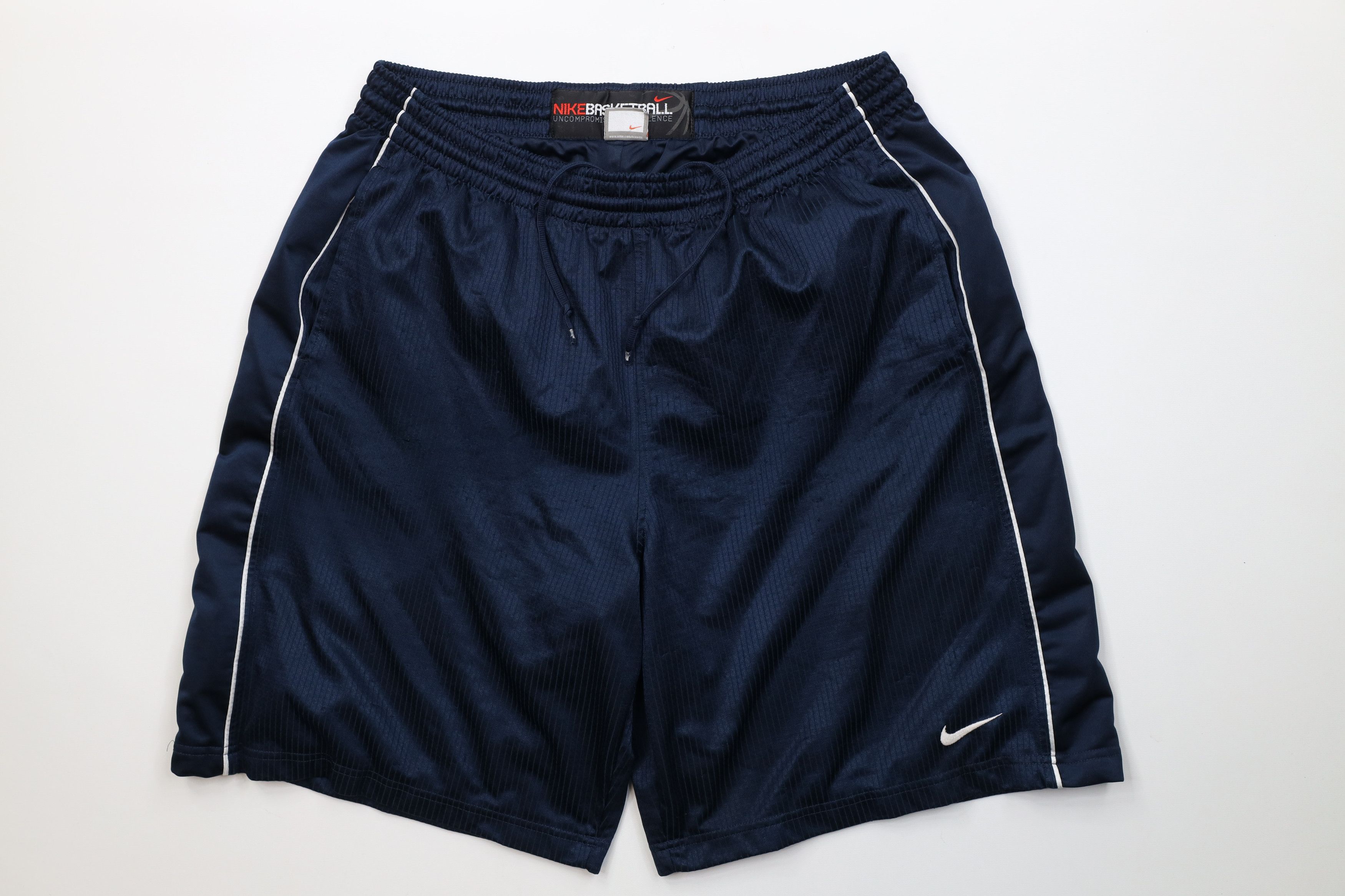 Nike Vintage Y2K Nike Dazzle Basketball Gym Shorts Navy Blue Size US 36 / EU 52 - 1 Thumbnail