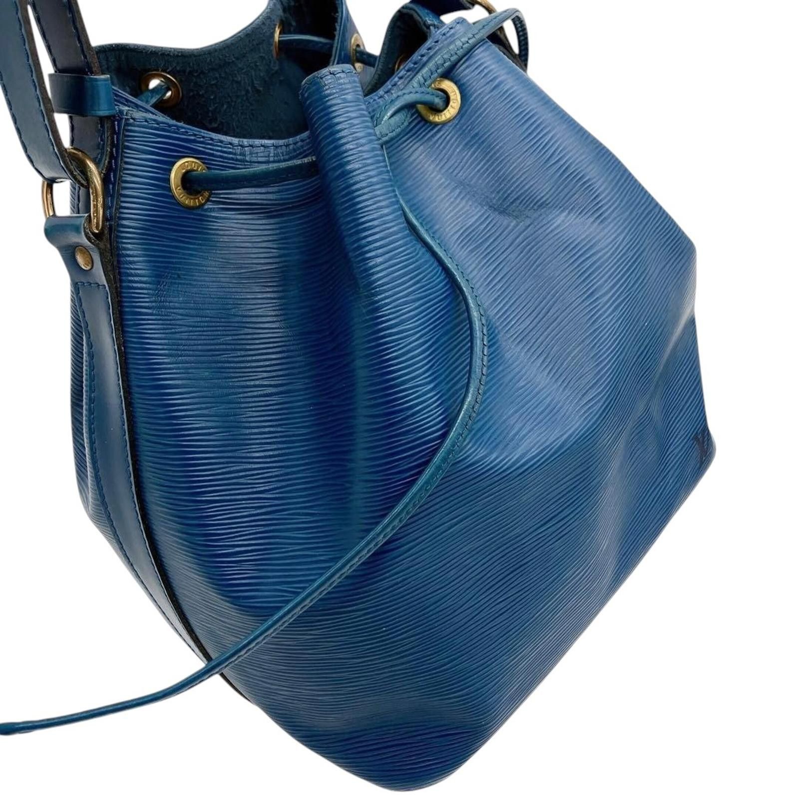 Louis Vuitton Louis Vuitton - Blue Epi Leather Bucket Bag Size ONE SIZE - 3 Thumbnail