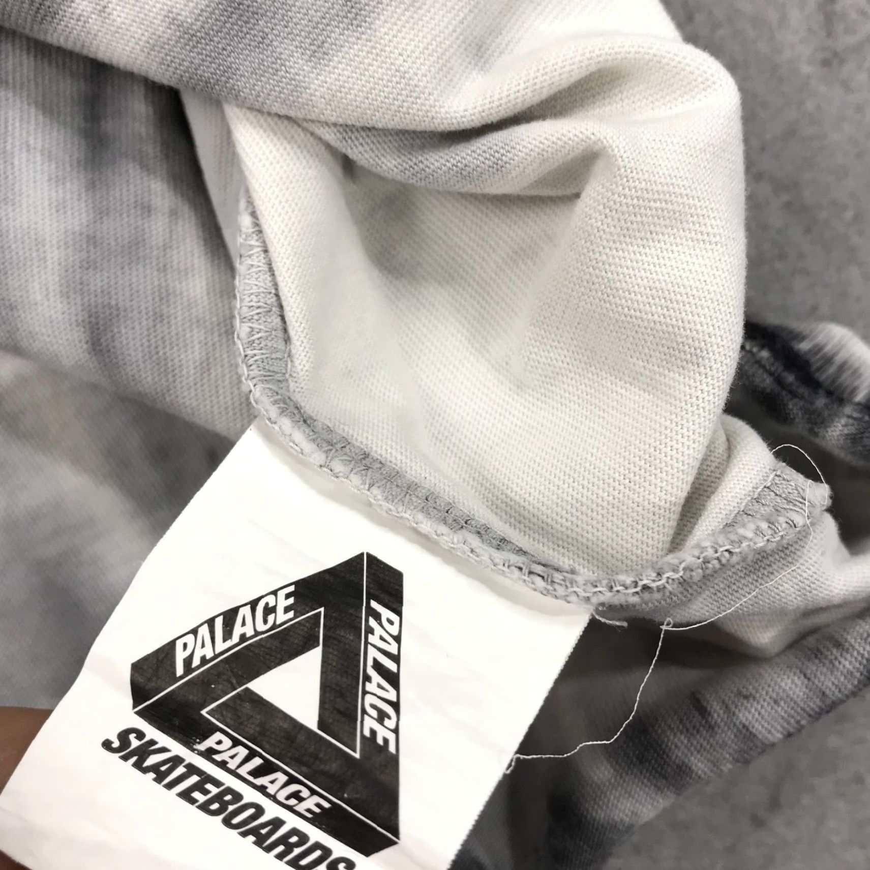Palace Palace Shirt Mens M White Tie Dye AOP Finger Up Graphic Designer Logo Short Sleeve T-Shirt Size US M / EU 48-50 / 2 - 6 Thumbnail