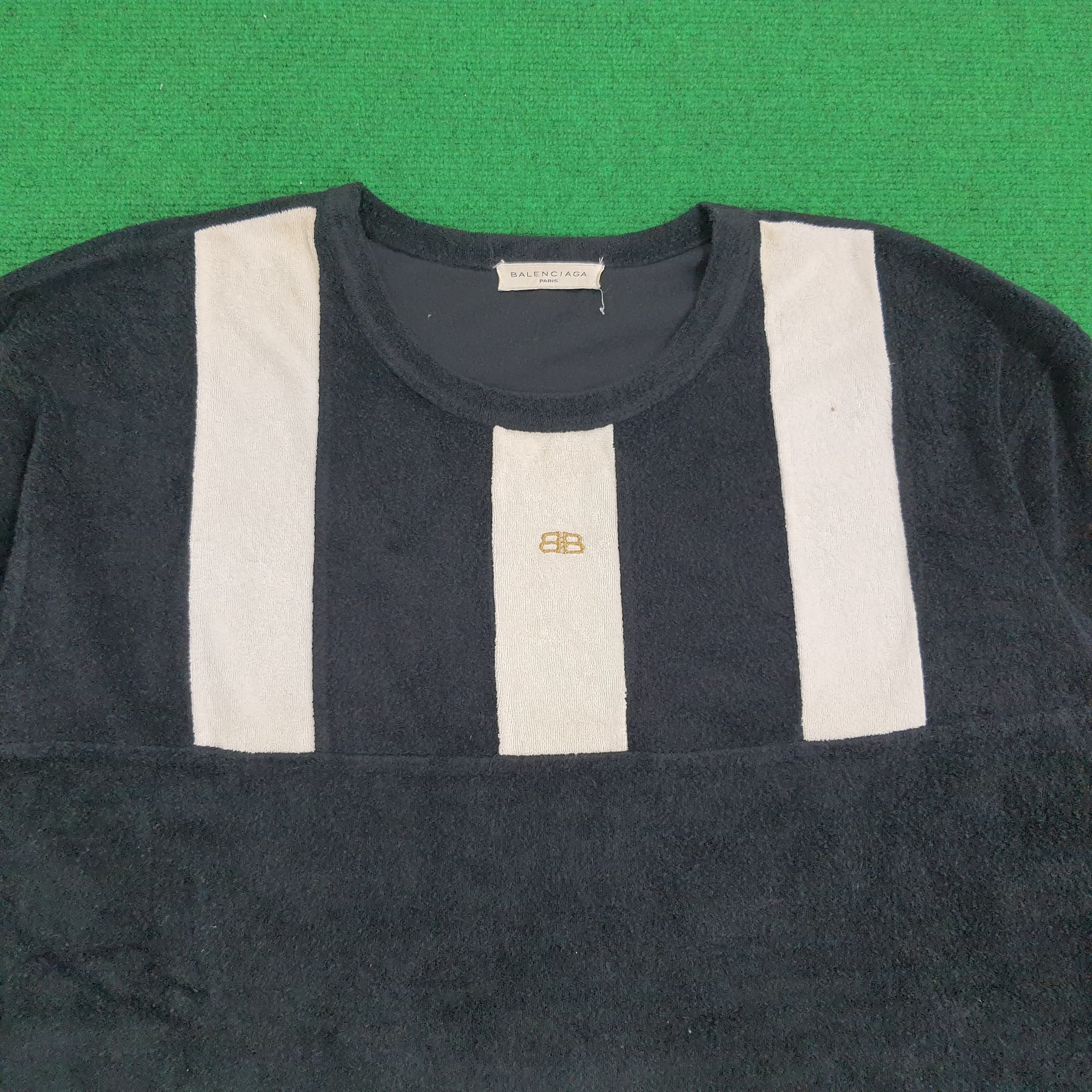 Balenciaga × Vintage Balenciaga Paris Fleece Women Twee T-shirt Size L / US 10 / IT 46 - 2 Thumbnail