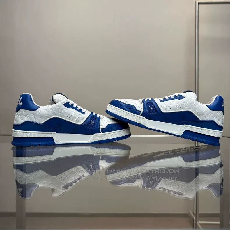 Louis Vuitton Louis Vuitton Trainer White and Blue Embossed Full Print s Size US 8 / EU 41 - 8 Thumbnail