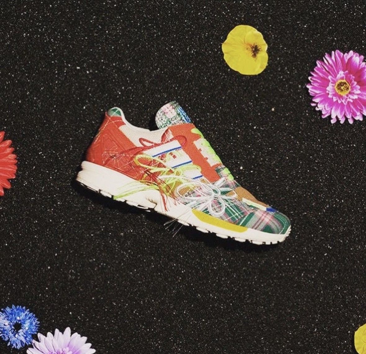 Adidas Adidas ZX 8000’s “Super Earth” 🌎 Size US 10 / EU 43 - 4 Thumbnail