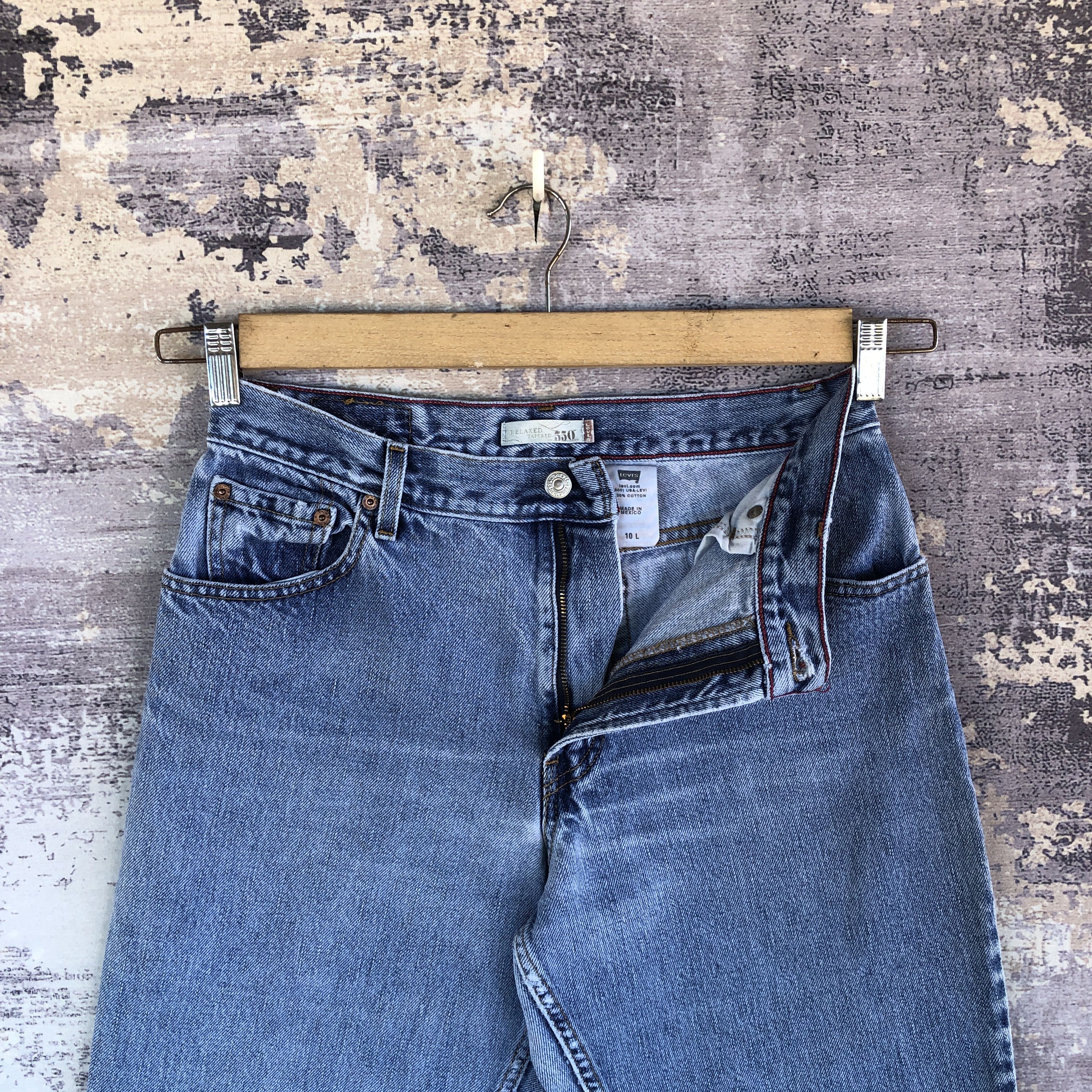 Levi's Vintage Levis 550 Faded Jeans Tapered Light Wash Denim Size 28" / US 6 / IT 42 - 6 Thumbnail