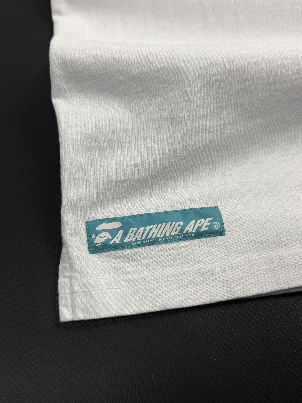 Bape BAPE White Reflective Graphic Tank Top Streetwear Japan Y2K Size US S / EU 44-46 / 1 - 7 Thumbnail