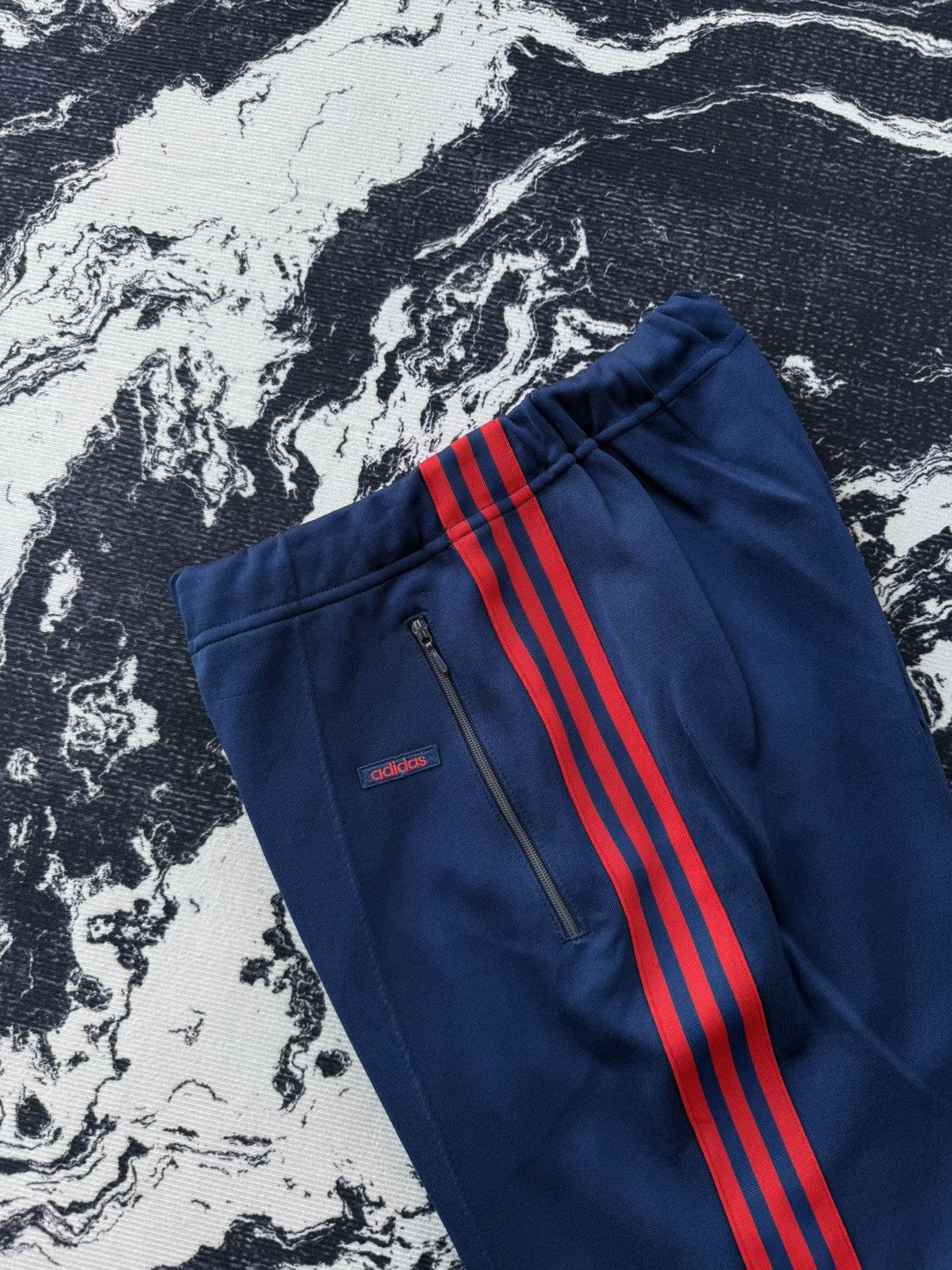 Adidas × Japanese Brand × Vintage Vintage adidas descente trackpants navy blue Size US 28 / EU 44 - 2 Thumbnail