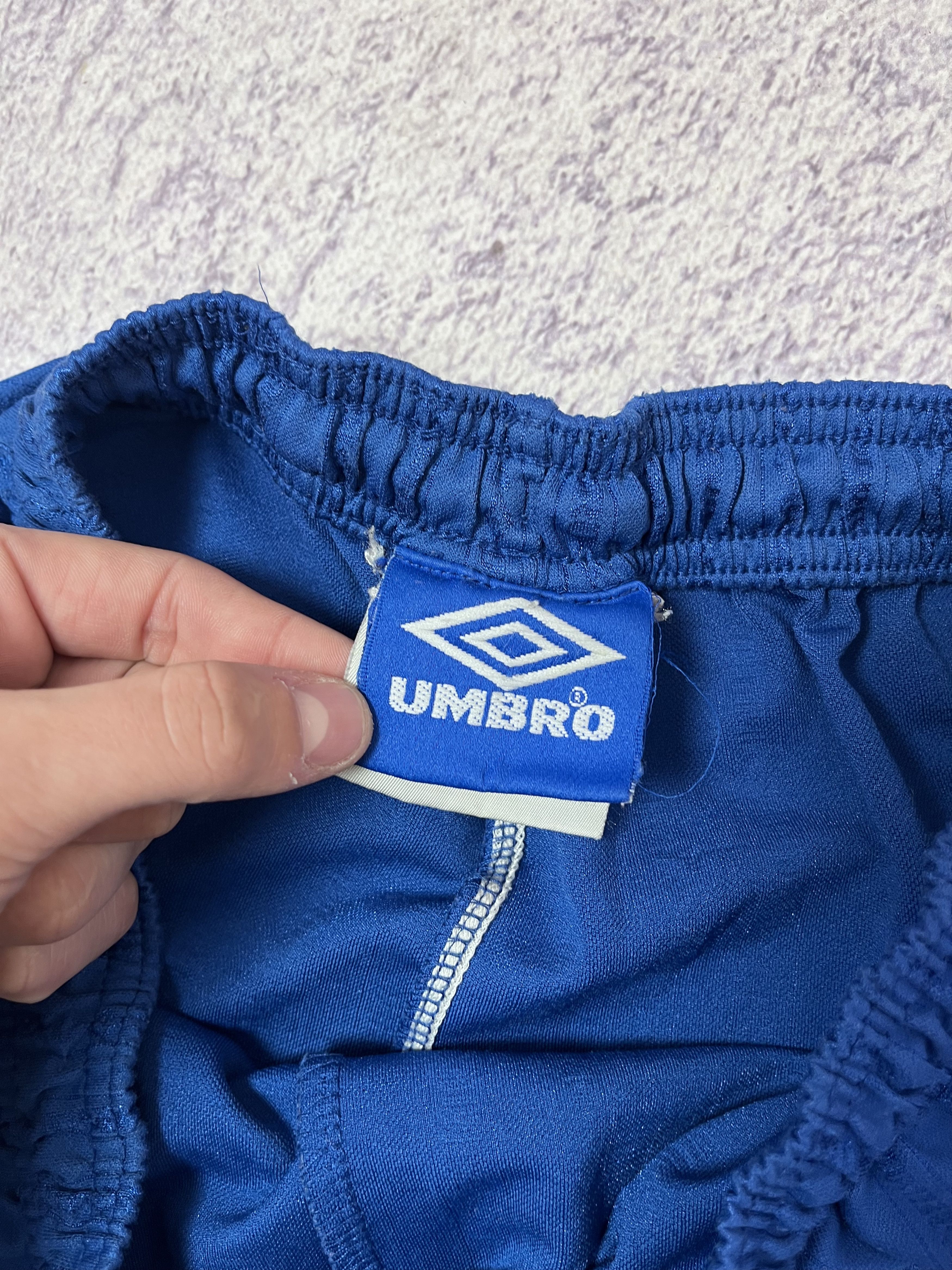 Umbro × Vintage Vintage mens short Umbro size 32 Size US 32 / EU 48 - 10 Thumbnail