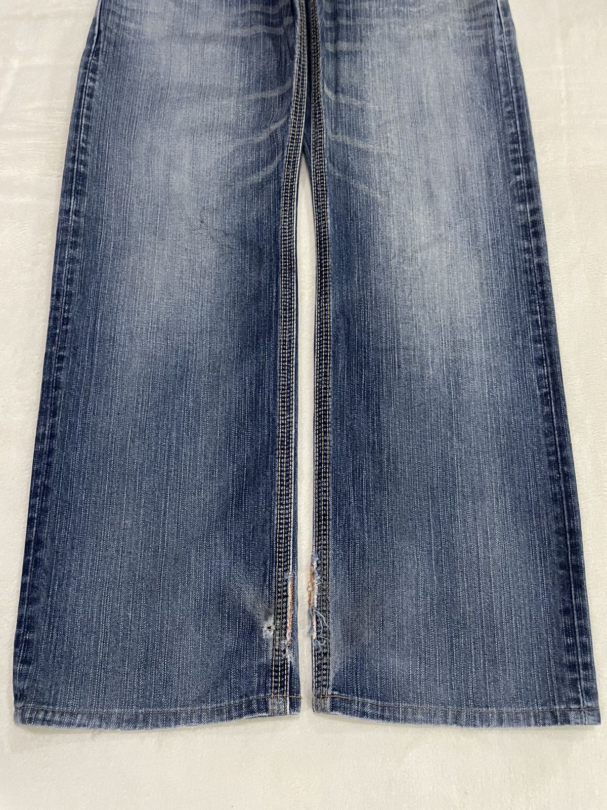 Edwin Vintage Edwin Faded Distress Denim Jeans Size US 33 - 3 Thumbnail