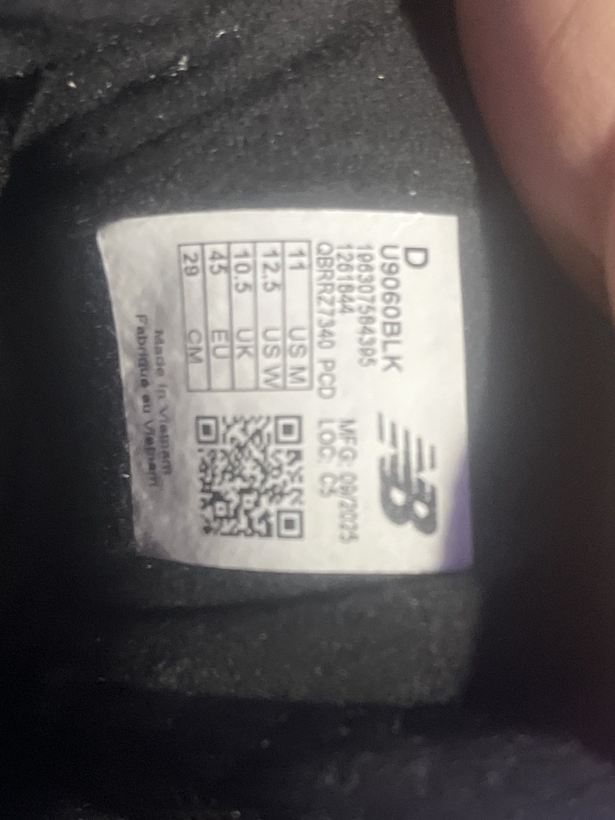 New Balance New Balance 9060 Size US 11 / EU 44 - 7 Thumbnail