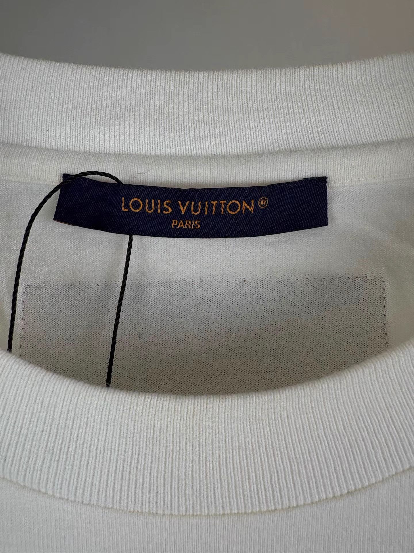 Louis Vuitton LOUIS VUITTON White Dove Short Sleeve K1 Size US XL / EU 56 / 4 - 3 Thumbnail