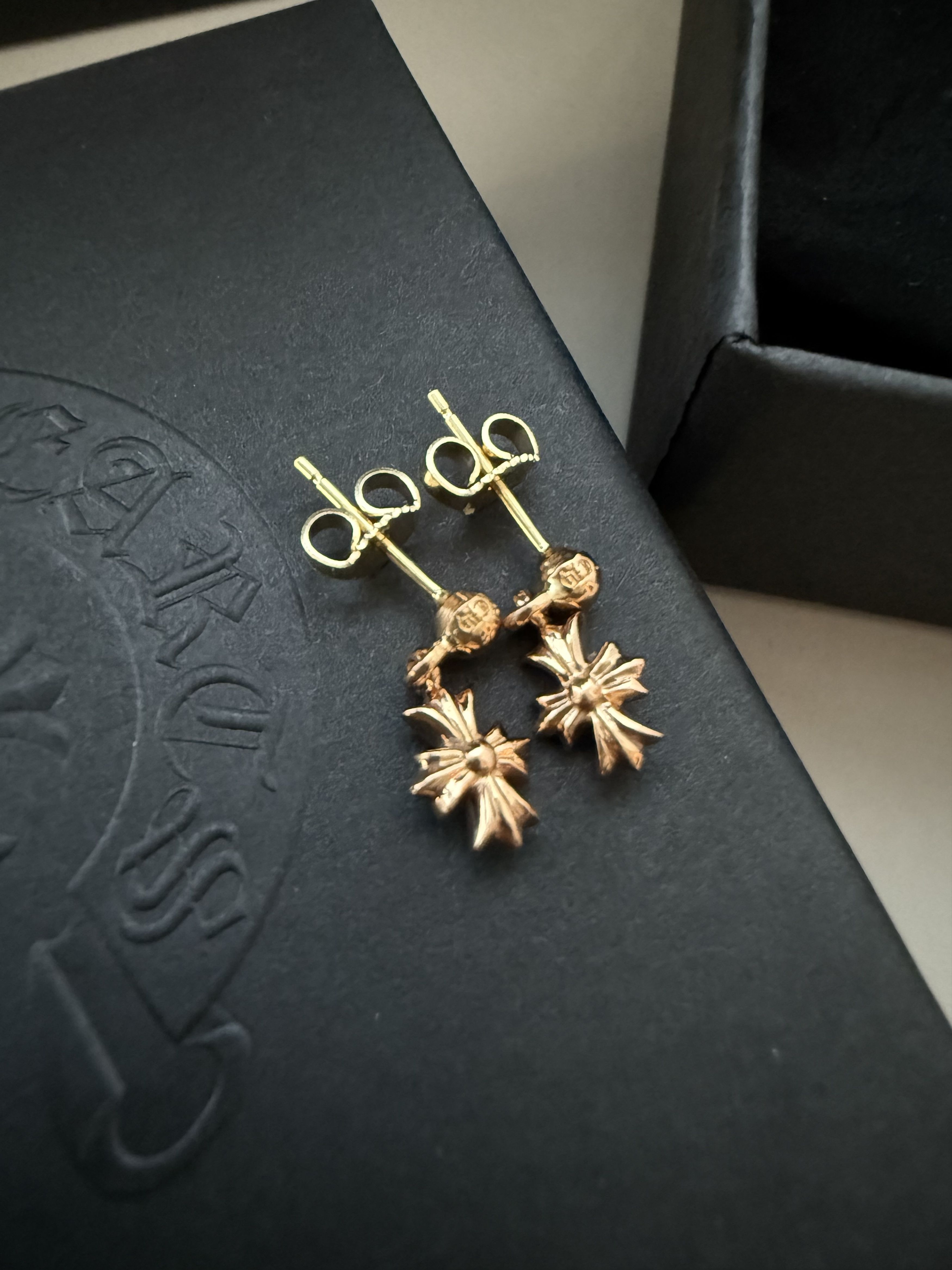 Chrome Hearts Chrome Hearts 22K Tiny E earrings pair Size ONE SIZE - 1 Thumbnail