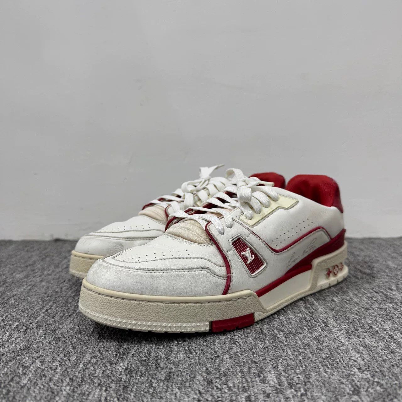 Louis Vuitton louis vuitton lv white red trainer shoes Size US 7 / EU 40 - 1 Thumbnail