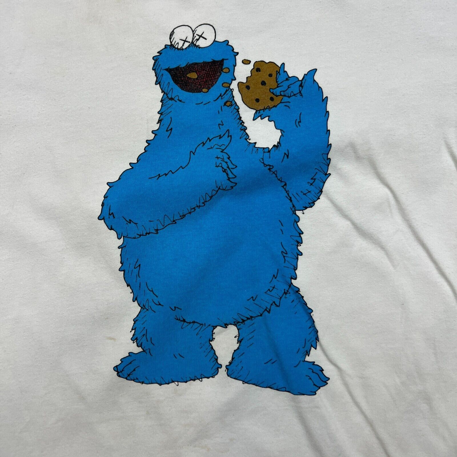 Kaws × Uniqlo Uniqlo x Kaws x Sesame Street Cookie Monster Tee T Shirt Size US M / EU 48-50 / 2 - 2 Thumbnail
