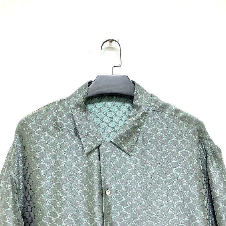 Louis Vuitton LOUIS VUITTON size 5l Full logo jacquard Cuban collar shor Size US M / EU 48-50 / 2 - 2 Thumbnail