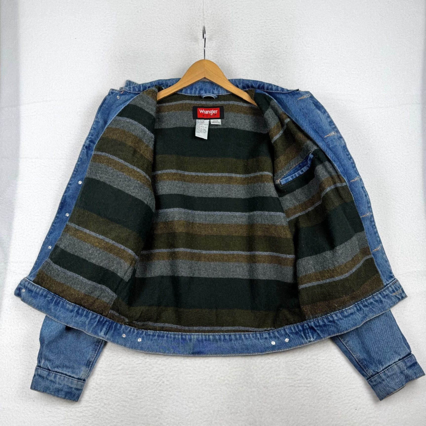 Wrangler VINTAGE Wrangler Hero Mens Small Denim Jacket Trucker Workwear Lined Blanket Knit 90s Blue Wool? Size US S / EU 44-46 / 1 - 3 Thumbnail