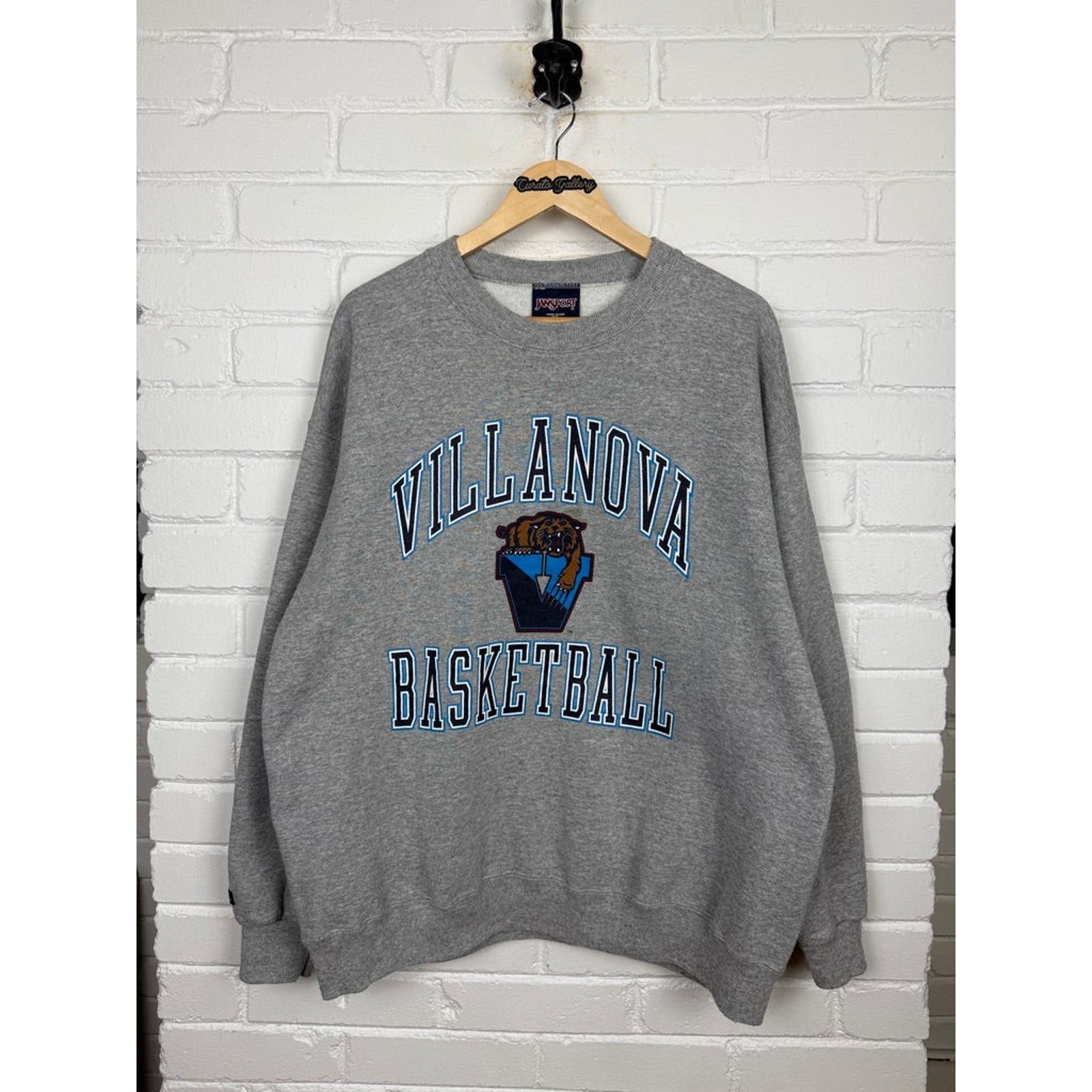Vintage Vintage 90s Villanova Wildcats Basketball Collegiate NCAA XL Size US XL / EU 56 / 4 - 1 Thumbnail