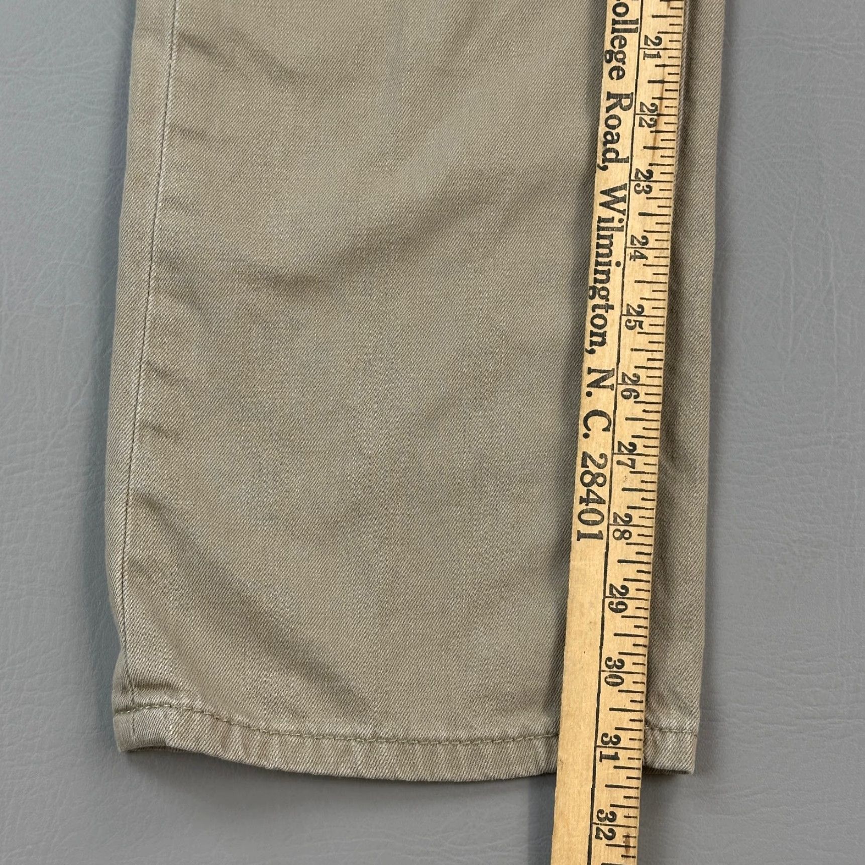Levi's VINTAGE Levi's Pants Mens 33x32 33x31 Tan Regular Straight White Tab Casual Size US 33 - 3 Thumbnail
