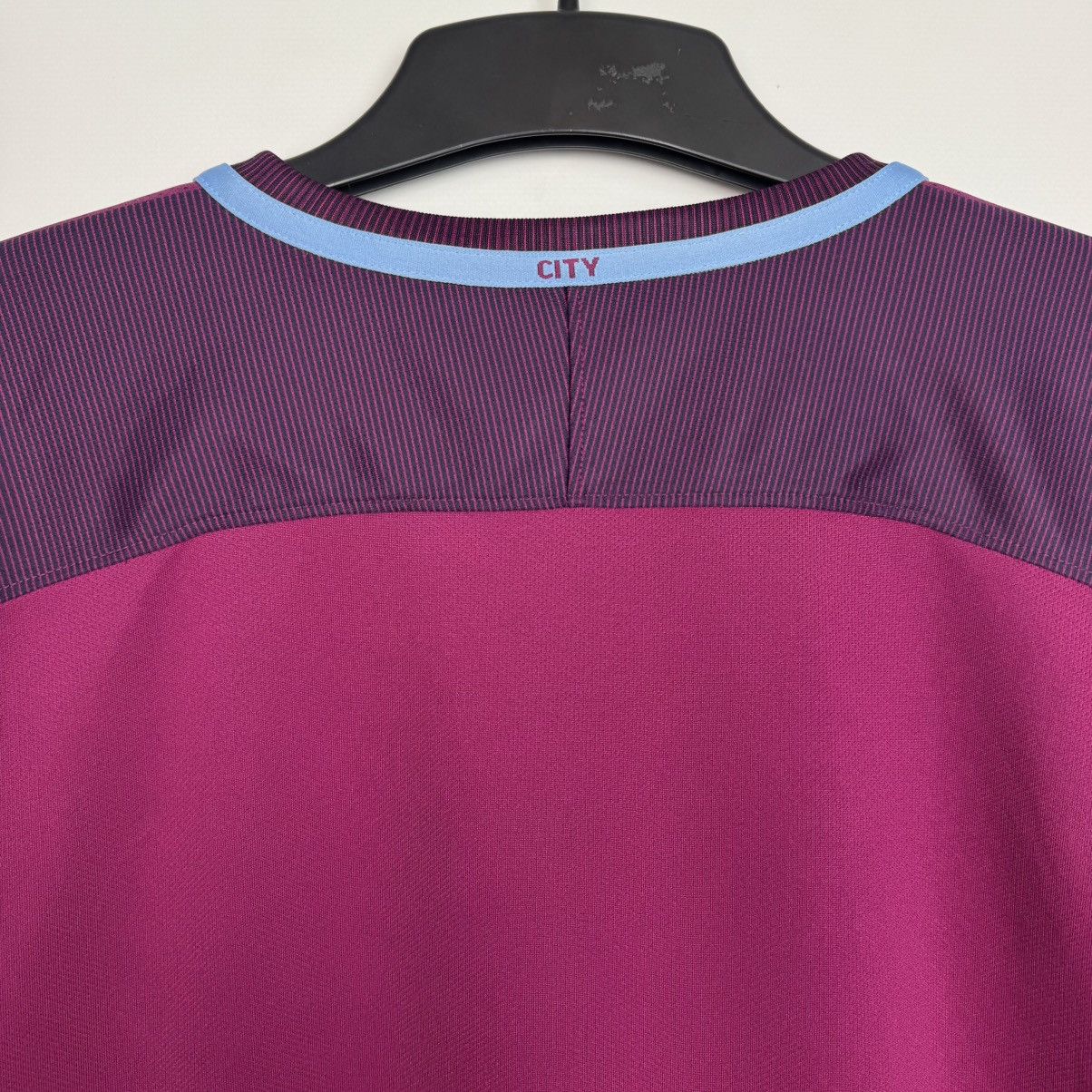 Nike MANCHESTER CITY 2017 2018 AWAY FOOTBALL SHIRT SOCCER JERSEY Size US XL / EU 56 / 4 - 16 Thumbnail