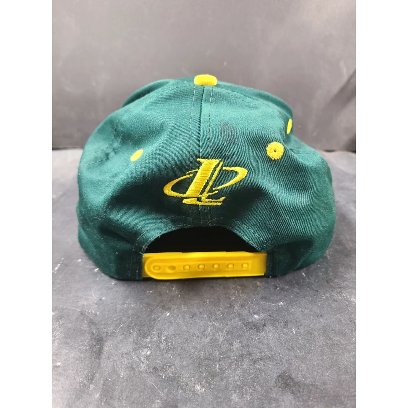 Logo Athletic VINTAGE Green Bay Packers Logo Athletic 90s Snapback Hat Cap Men One Size Green Adjustable Breathable Lightweight Stadium Casual Workwear WW2 Size ONE SIZE - 6 Thumbnail