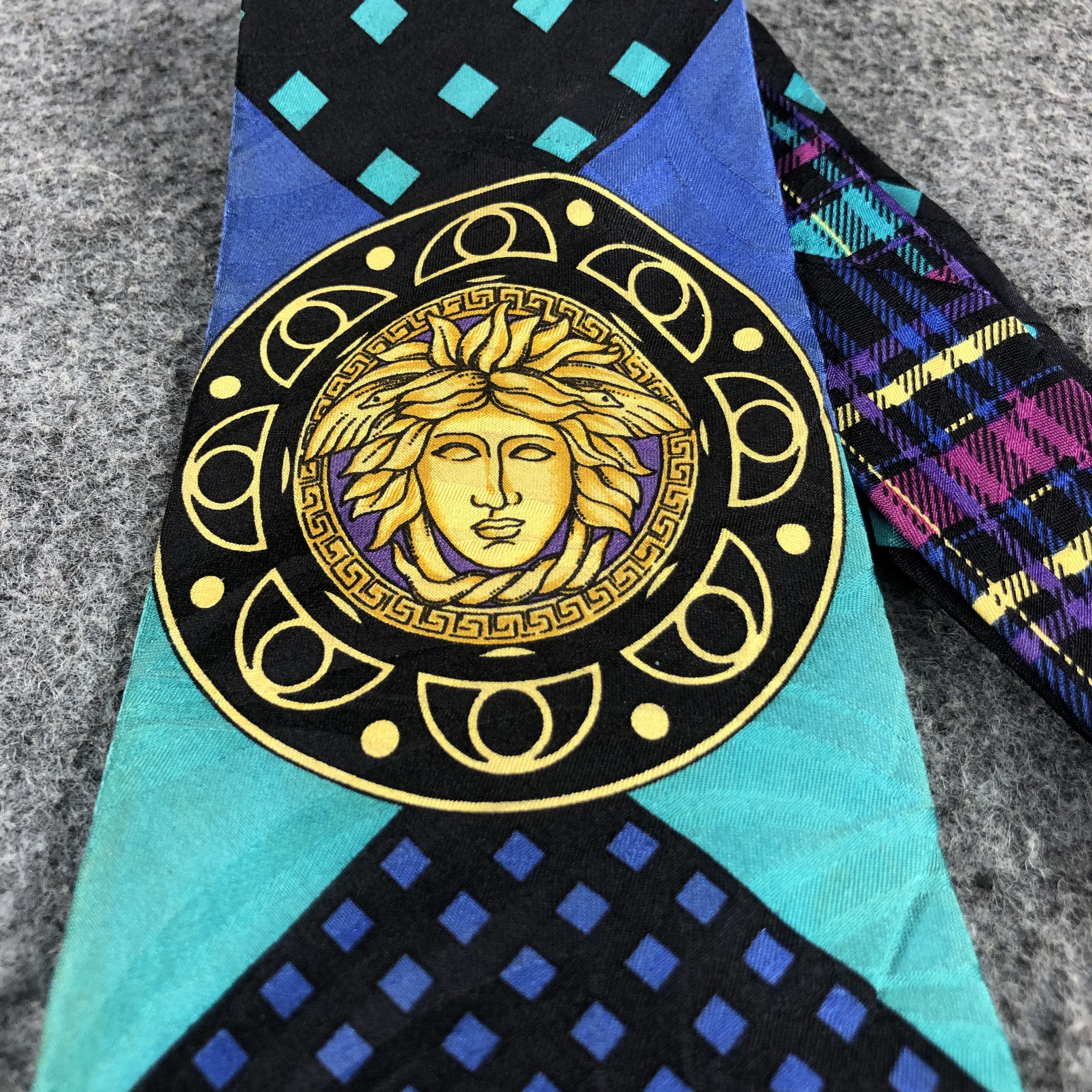 Versace × Vintage Gianni Versace Medusa Head Silk Neck Ties T51 Size ONE SIZE - 2 Thumbnail