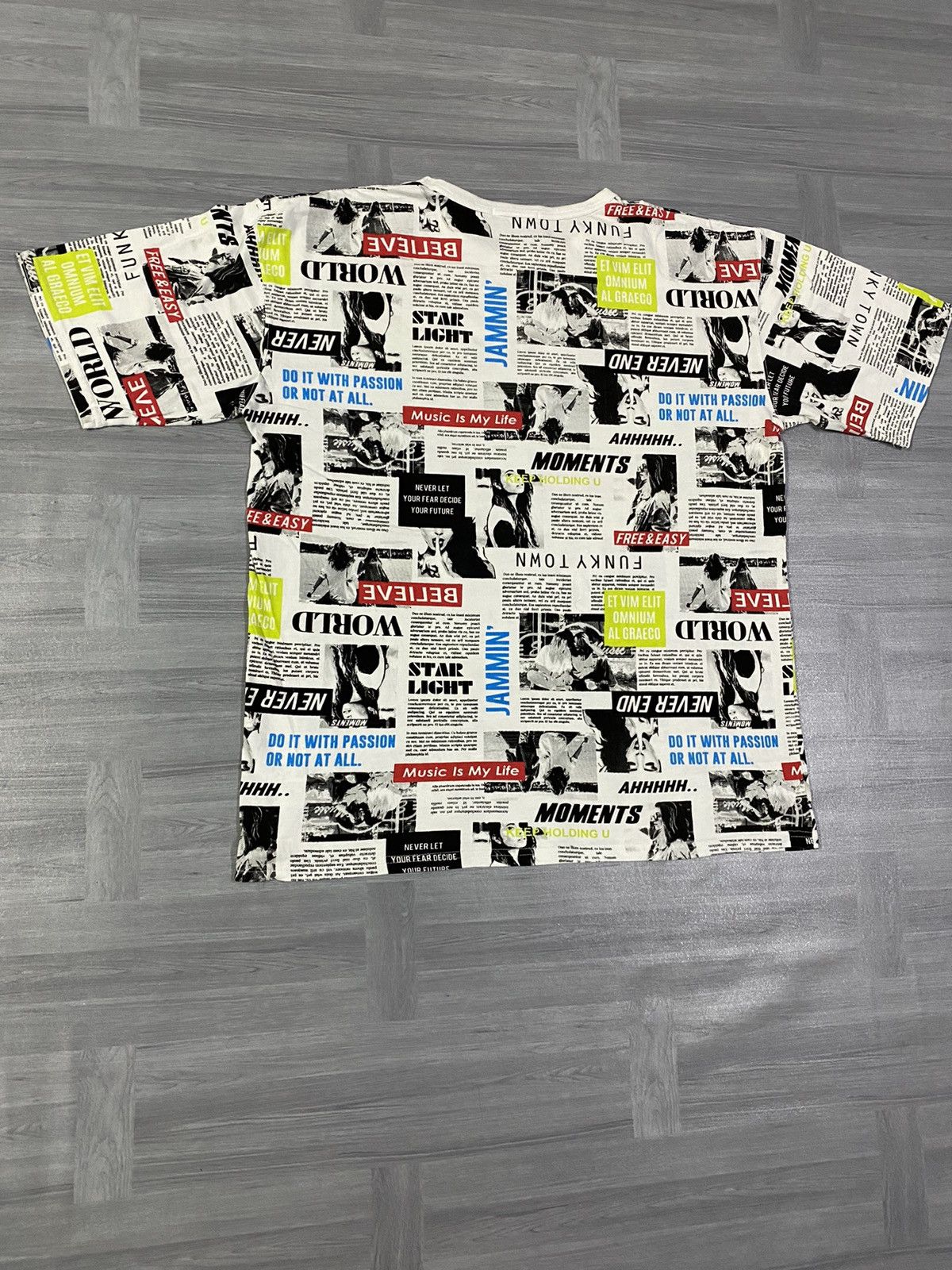 Japanese Brand Thunder Storm Newspaper Headlines Tees Size US XL / EU 56 / 4 - 11 Thumbnail