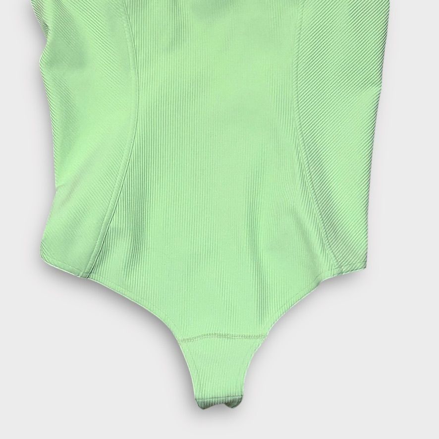 Lululemon Lululemon Ribbed Yoga Bodysuit 10 Creamy Mint Athleisure EUC Size L / US 10 / IT 46 - 9 Thumbnail