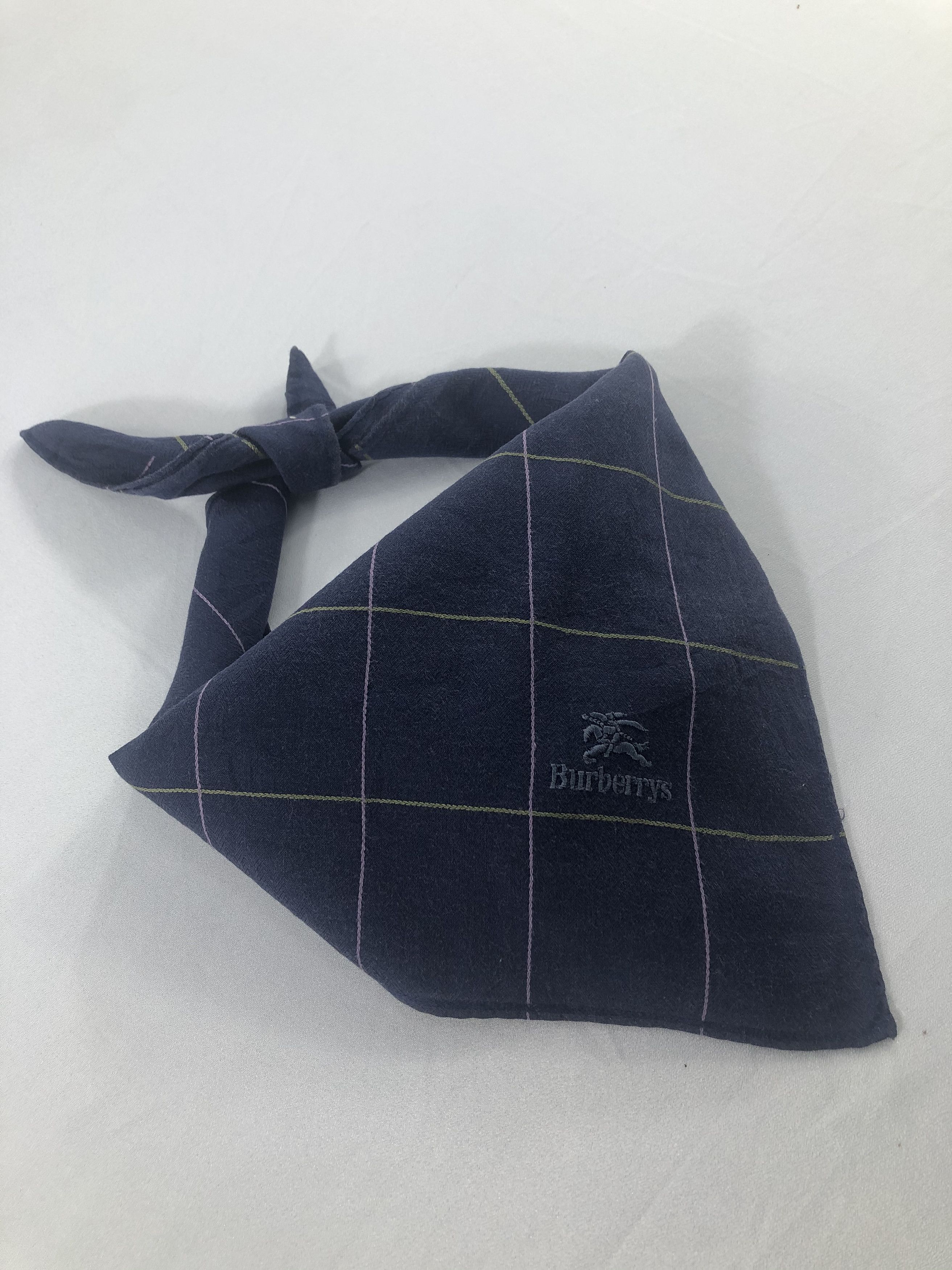 Burberry Burberrys Handkerchief / Bandana / Neckerchief Size ONE SIZE - 1 Thumbnail