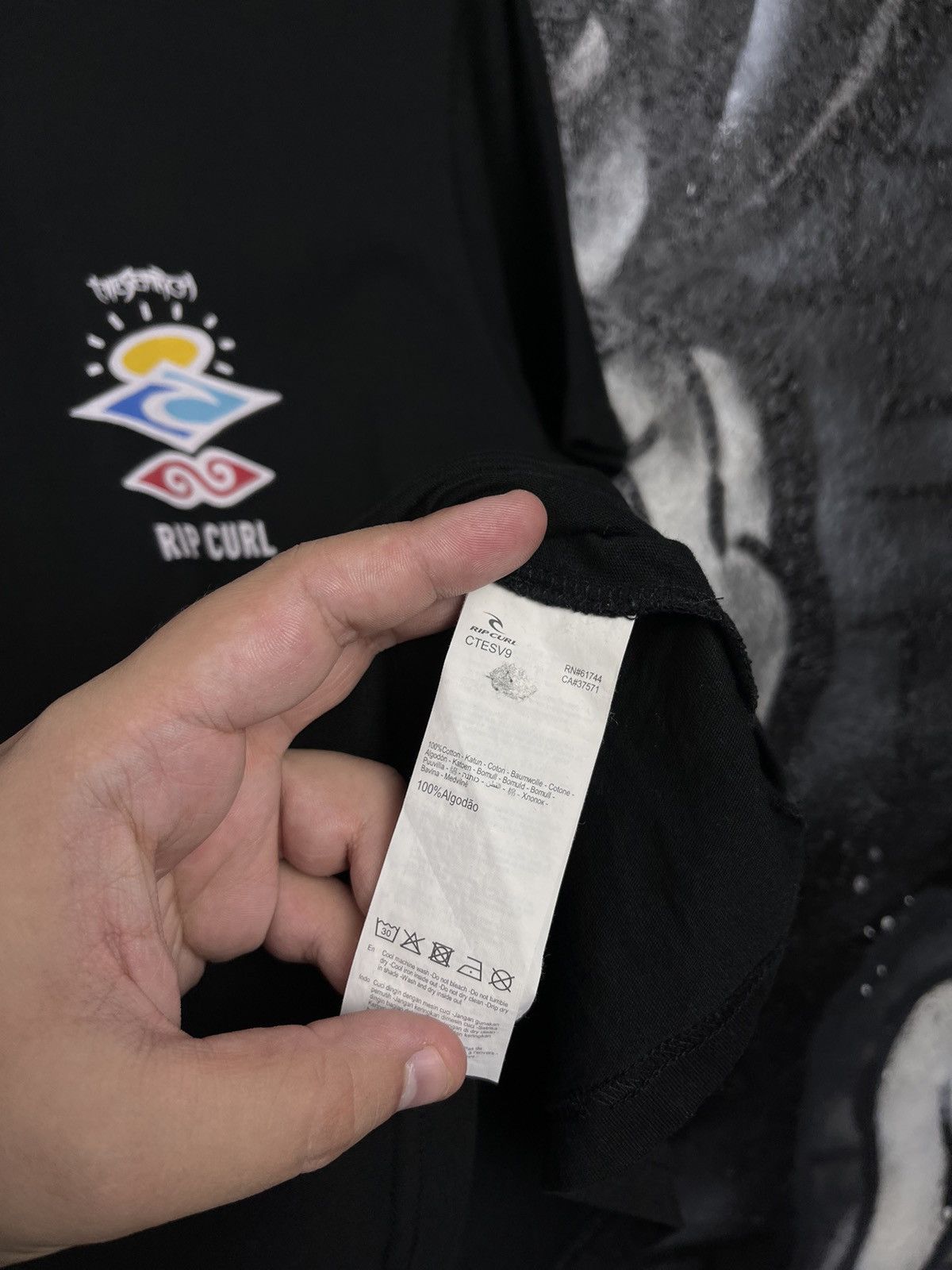 Rip Curl Rip Carl Y2K Standard Fit Surf Style Black T-Shirt Size S Size US S / EU 44-46 / 1 - 10 Thumbnail