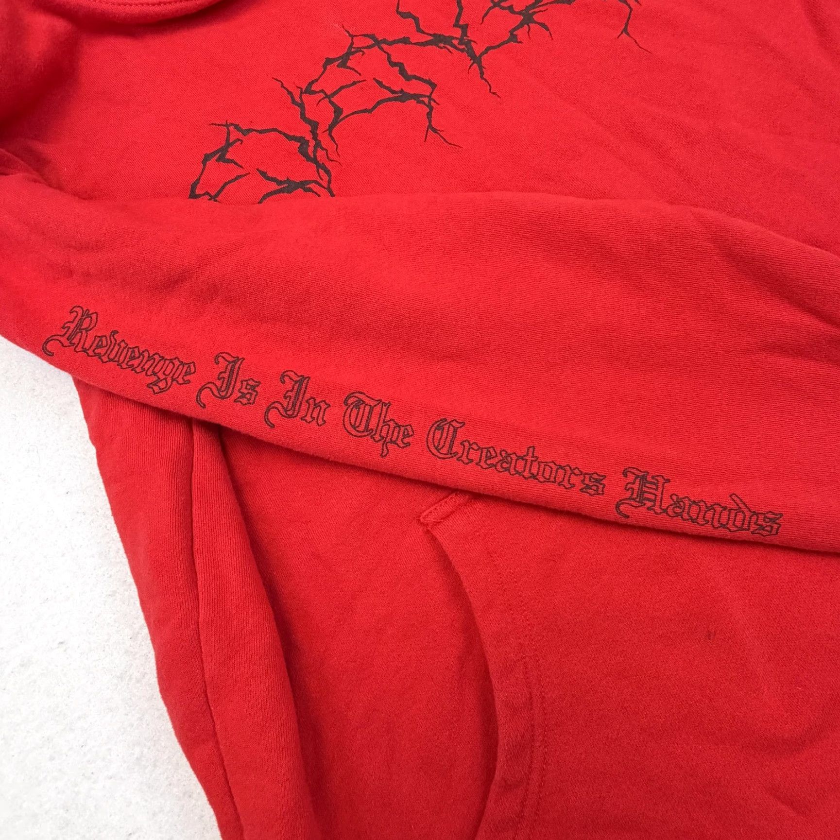 Revenge Revenge Hoodie Mens M Red Graphic Print Pullover Fleece Hooded Pockets Crew Neck Streetwear Size US M / EU 48-50 / 2 - 5 Thumbnail