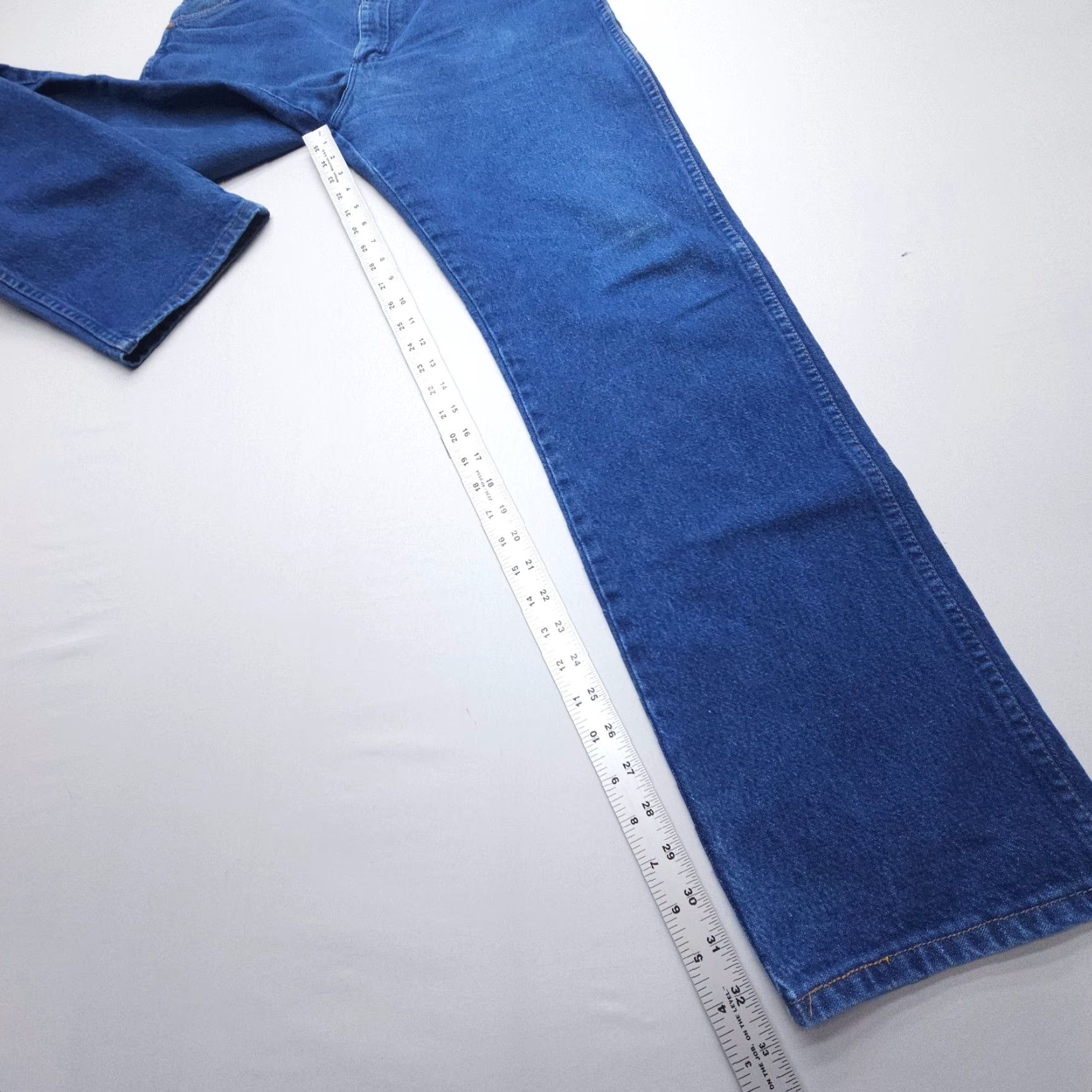 Wrangler VINTAGE Wrangler Cowboy Cut 13MWZ Jeans Mens 36 x 34 Dark Wash Heavy Raw Denim Workwear Blue Cotton 5-Pocket USA Cowboy 90s Mens Size US 36 / EU 52 - 6 Thumbnail