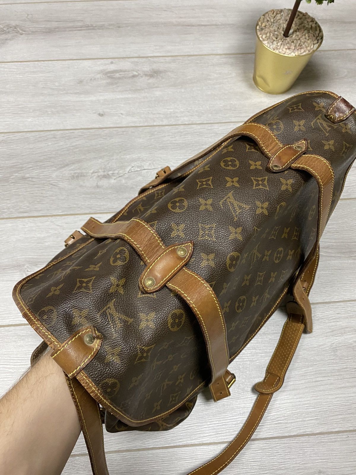 Louis Vuitton Louis Vuitton saumur crossbody bag LV monogram Size ONE SIZE - 15 Thumbnail