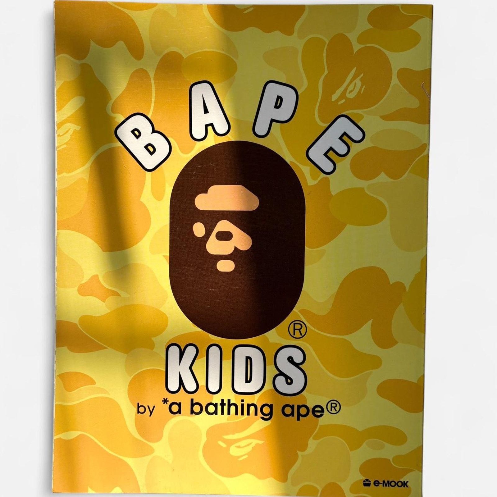 Bape × Nigo × Vintage BAPE kids A bathing Ape 2007 A/W COLLECTION magazine Size ONE SIZE - 1 Thumbnail