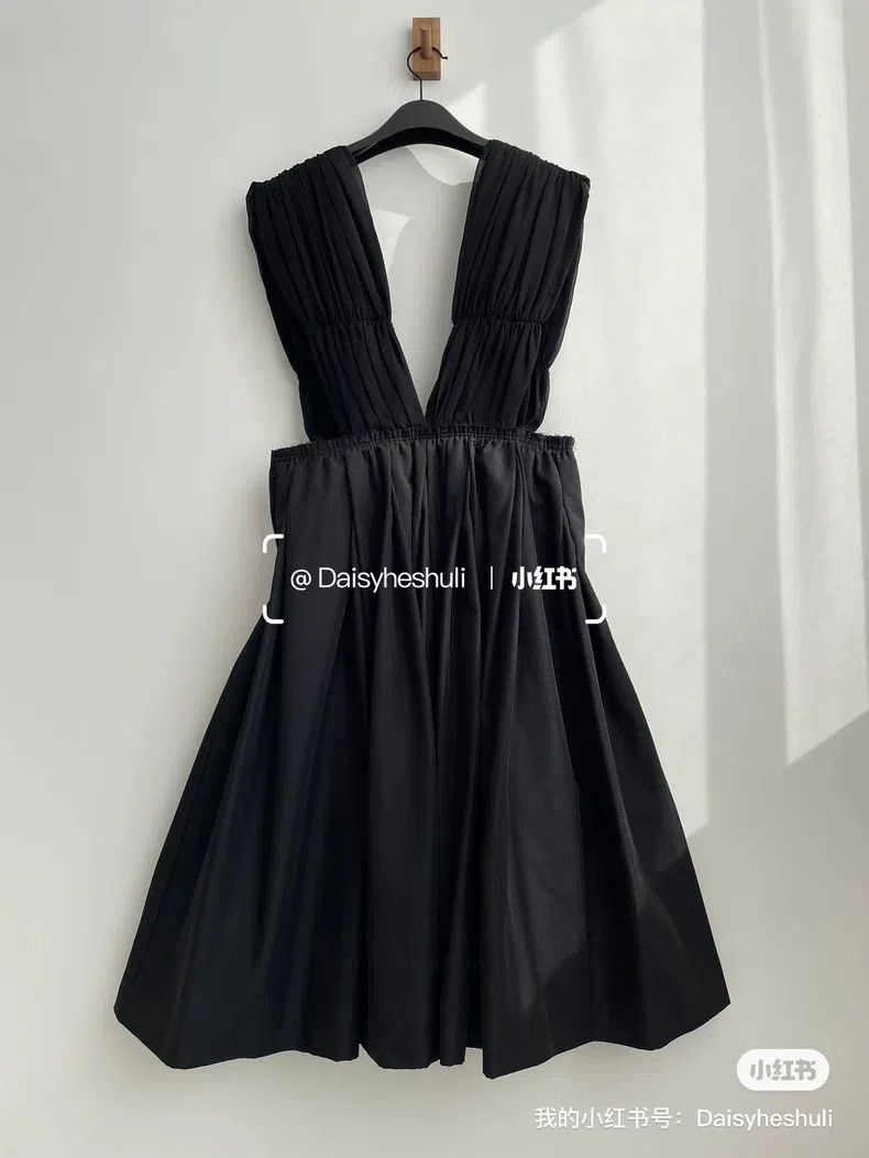 Comme des Garcons Comme Des Garcons Overalls with Pleated Skirt Size XS / US 0-2 / IT 36-38 - 4 Thumbnail